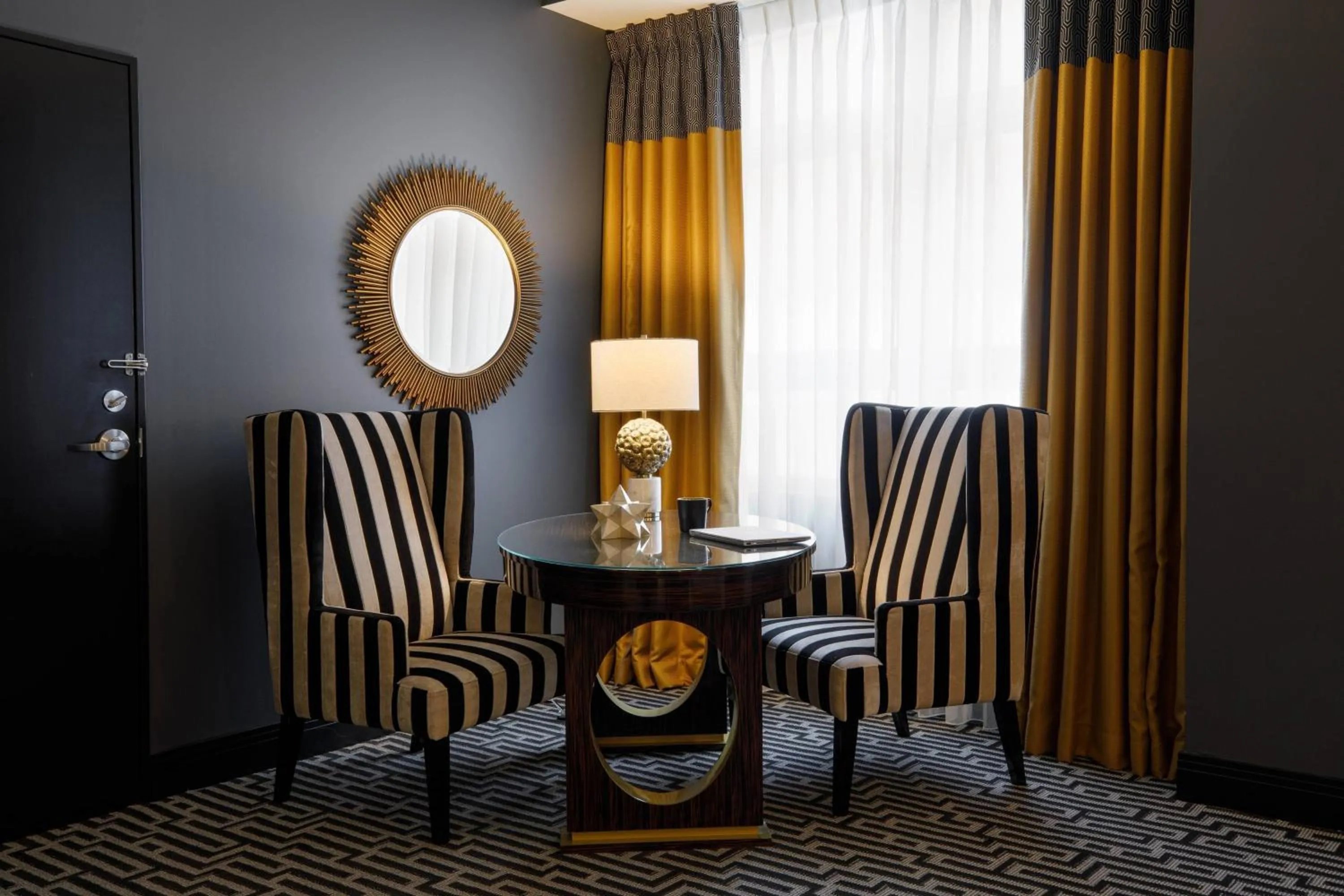 Photo of the whole room in Hotel Metro, Autograph Collection