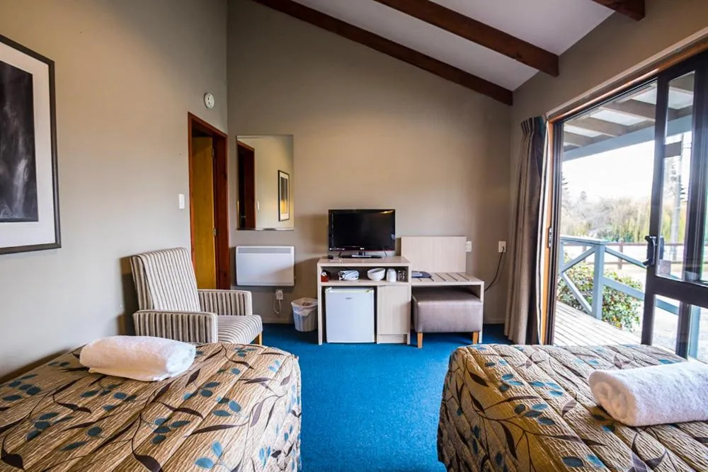 Bed in Te Anau Lakeview Holiday Park & Motels