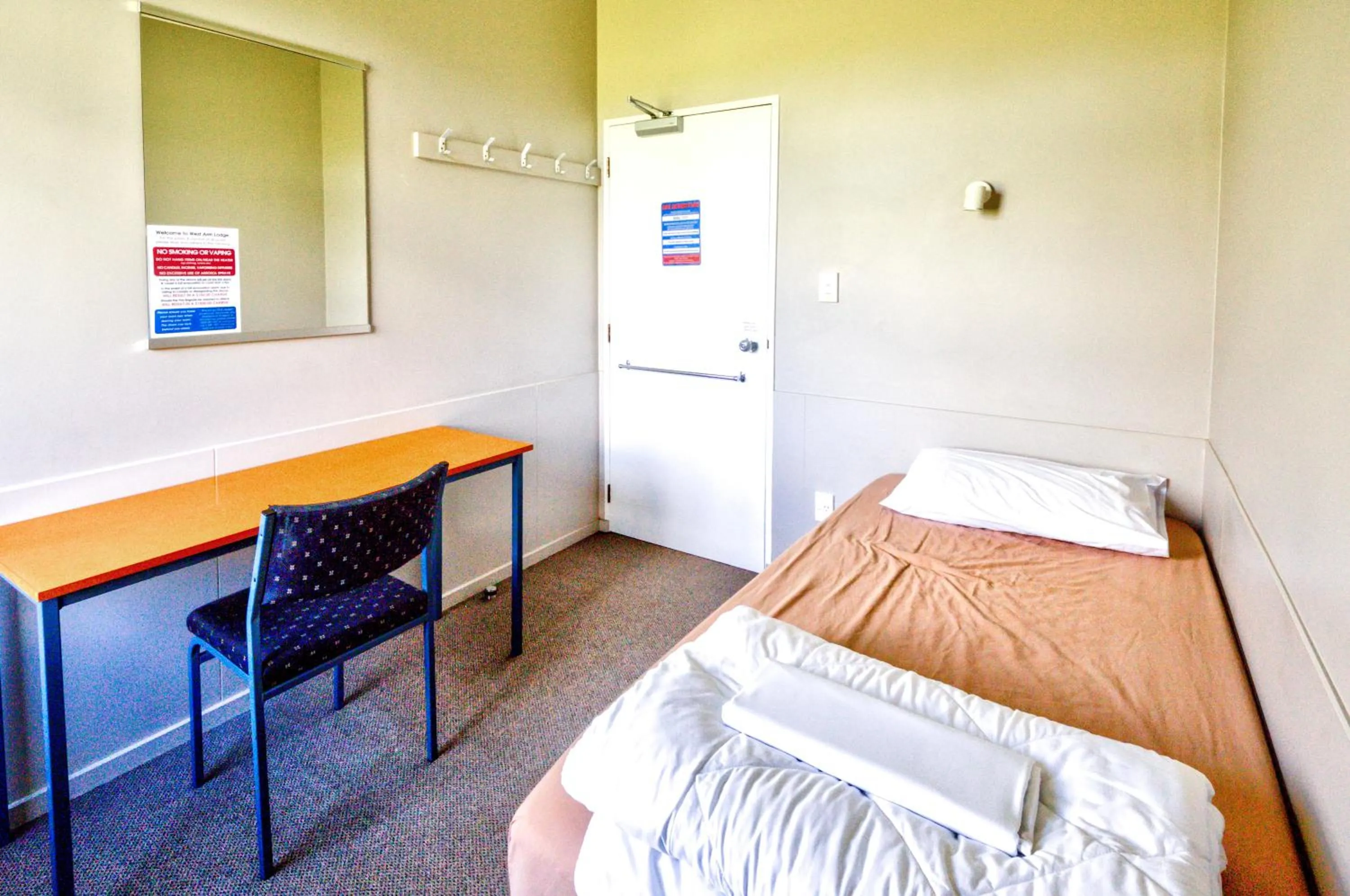 Bed in Te Anau Lakeview Holiday Park & Motels