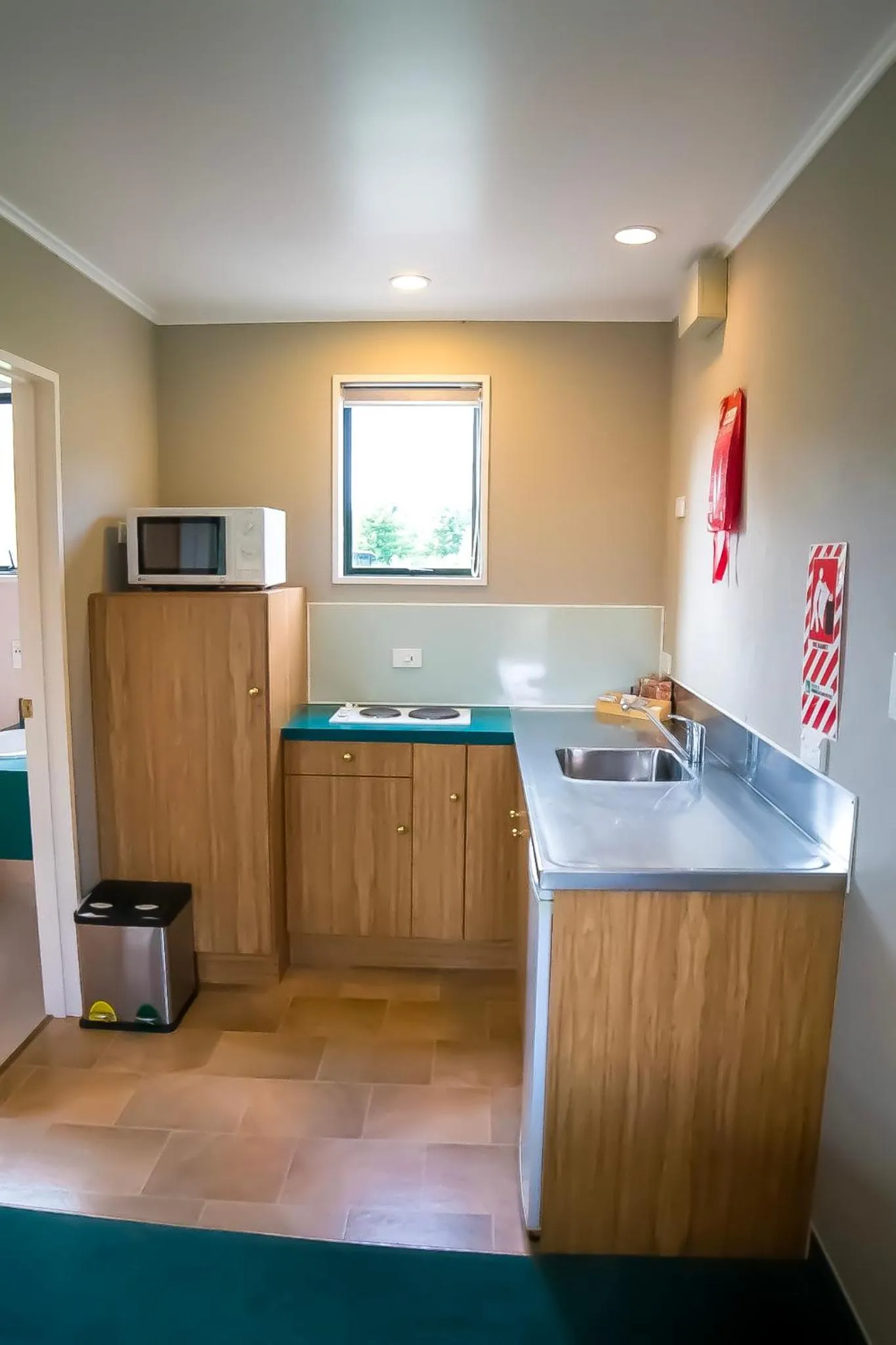 Kitchen or kitchenette in Te Anau Lakeview Holiday Park & Motels