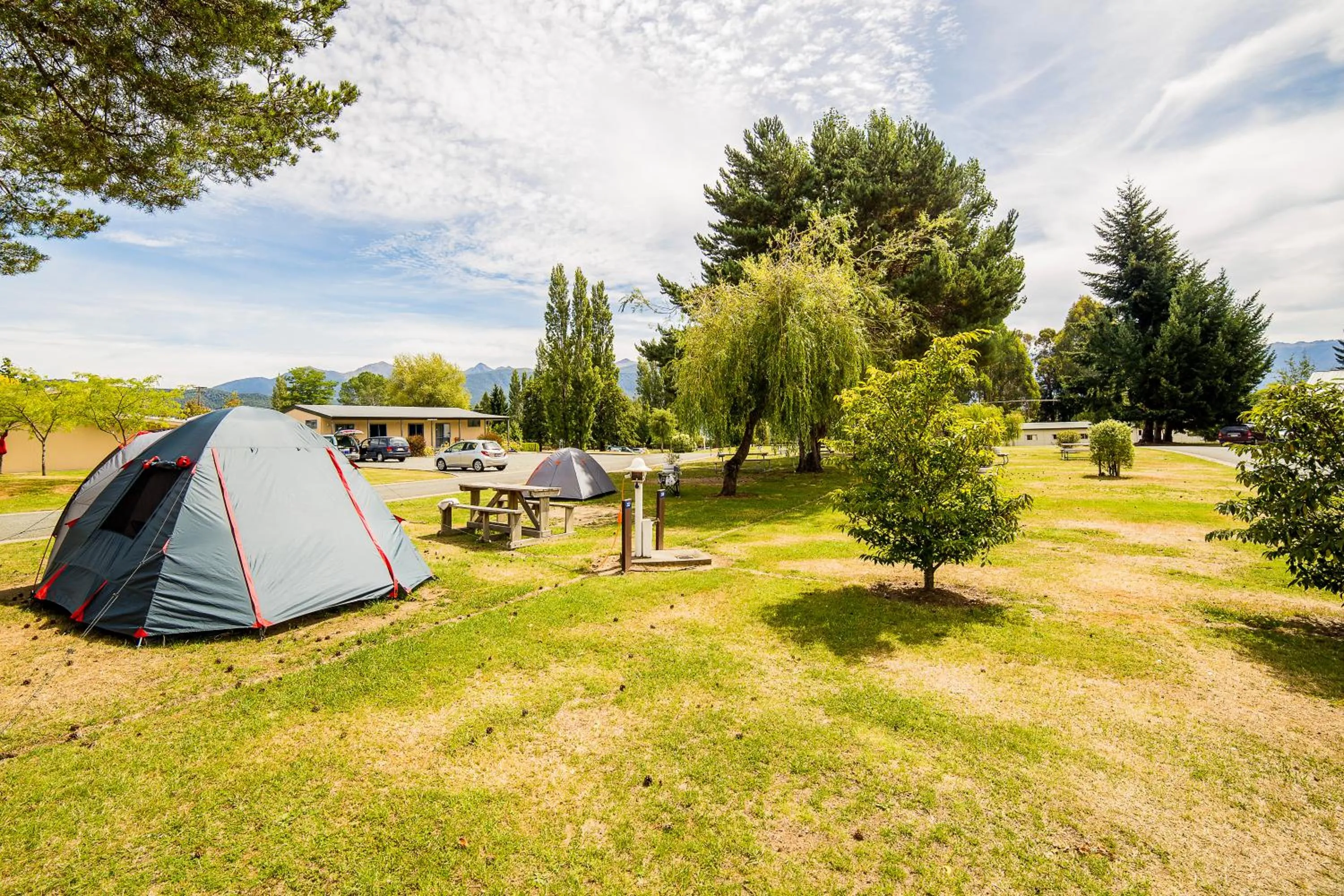 Garden view in Te Anau Lakeview Holiday Park & Motels