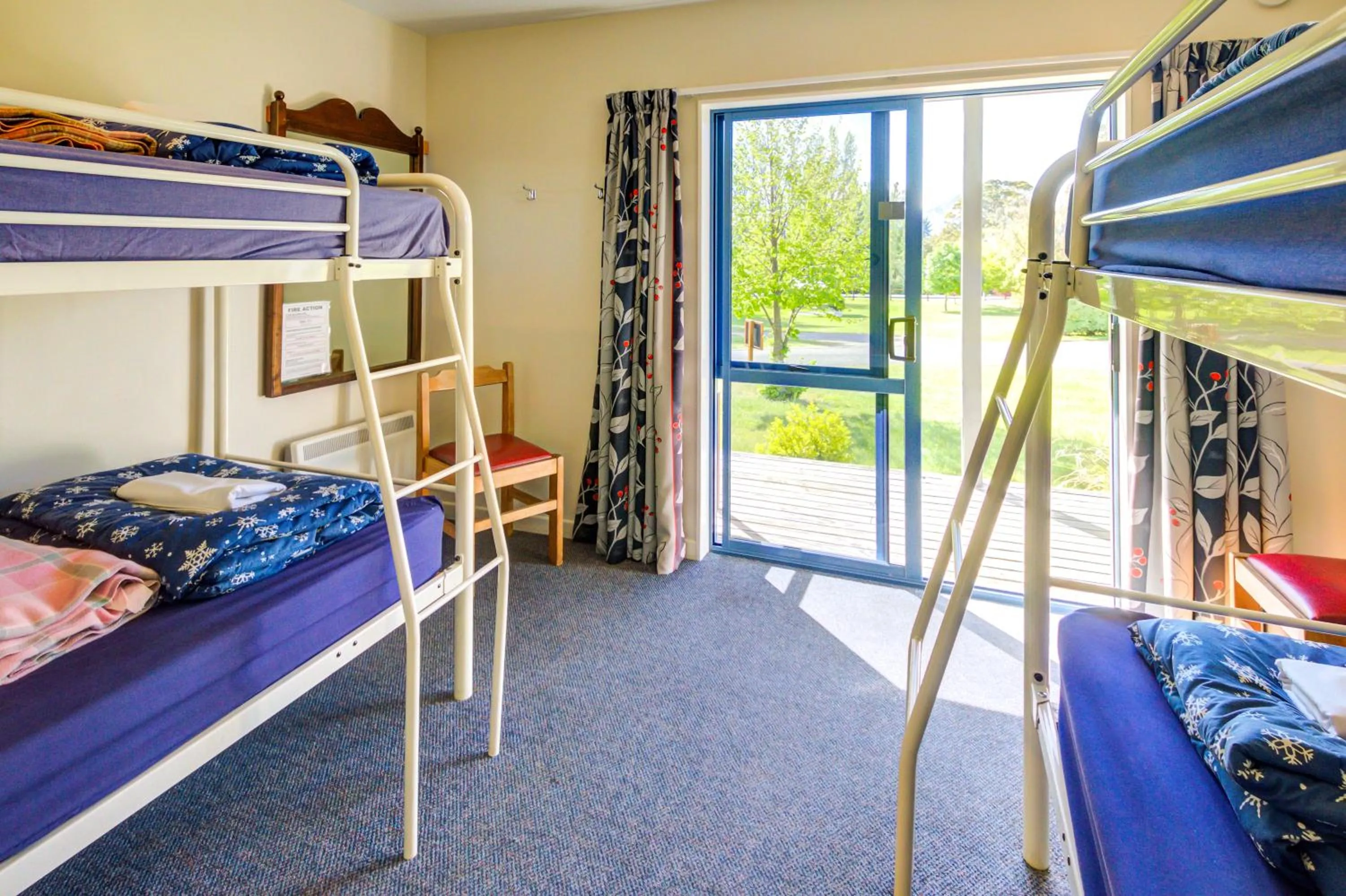 Bed in Te Anau Lakeview Holiday Park & Motels