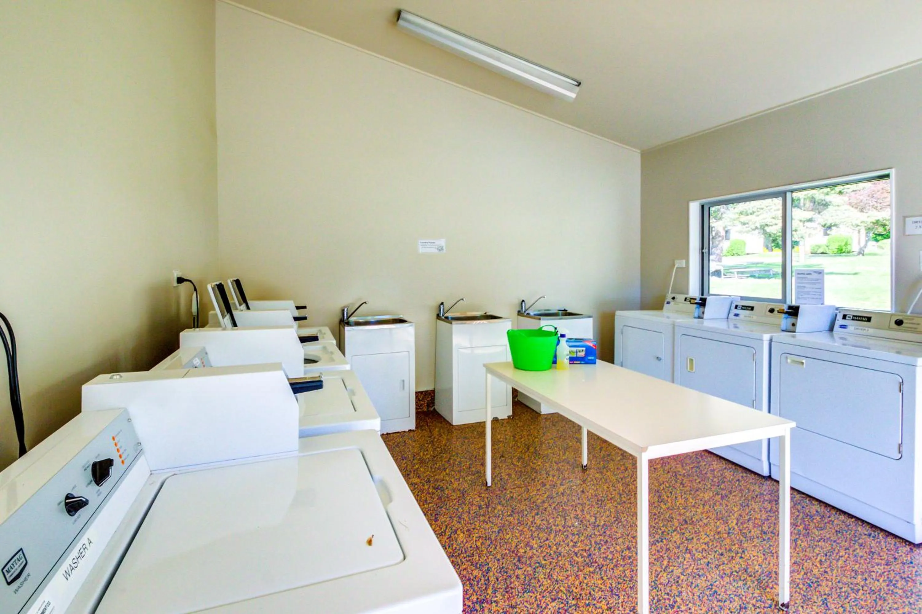 Area and facilities in Te Anau Lakeview Holiday Park & Motels