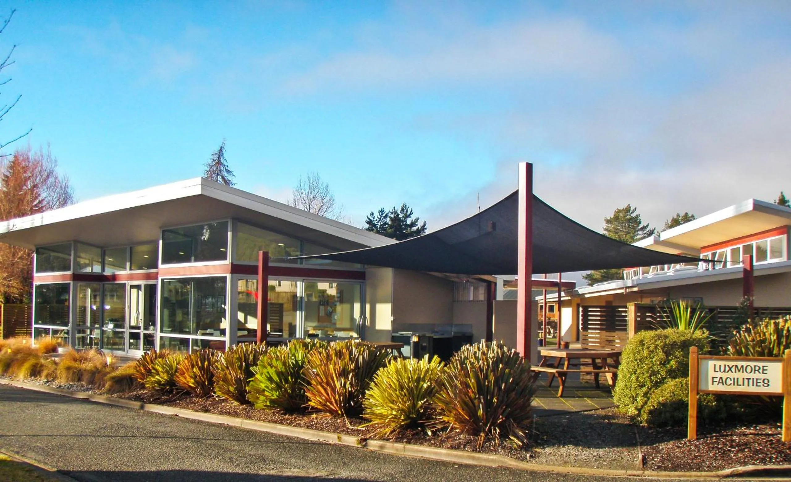 BBQ facilities in Te Anau Lakeview Holiday Park & Motels