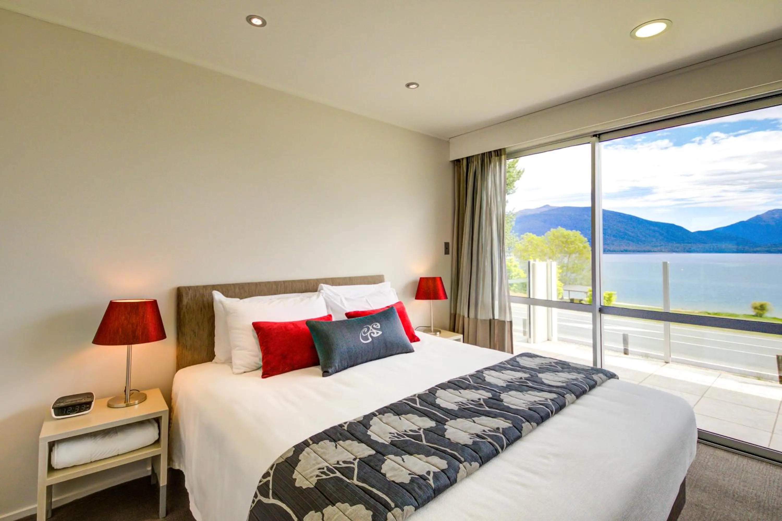 Bed in Te Anau Lakeview Holiday Park & Motels