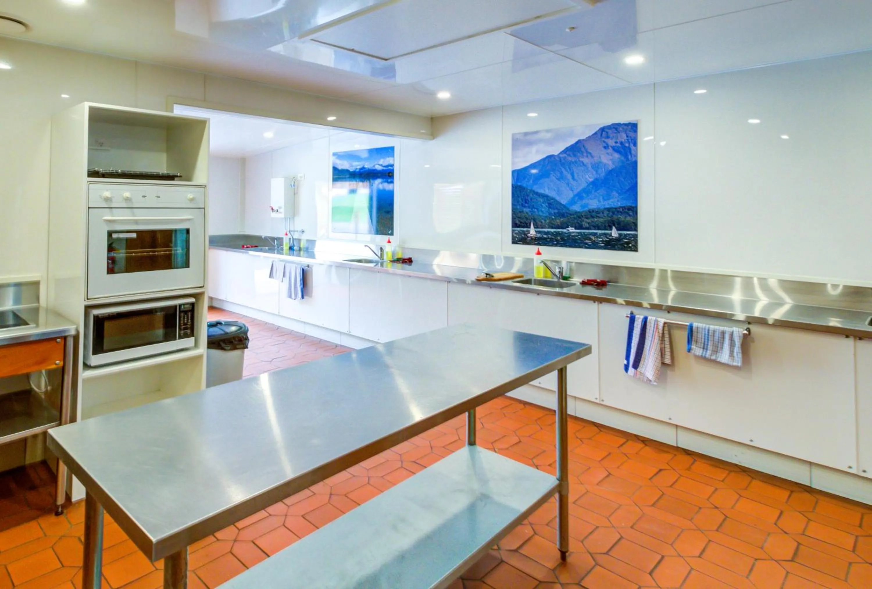 Area and facilities in Te Anau Lakeview Holiday Park & Motels