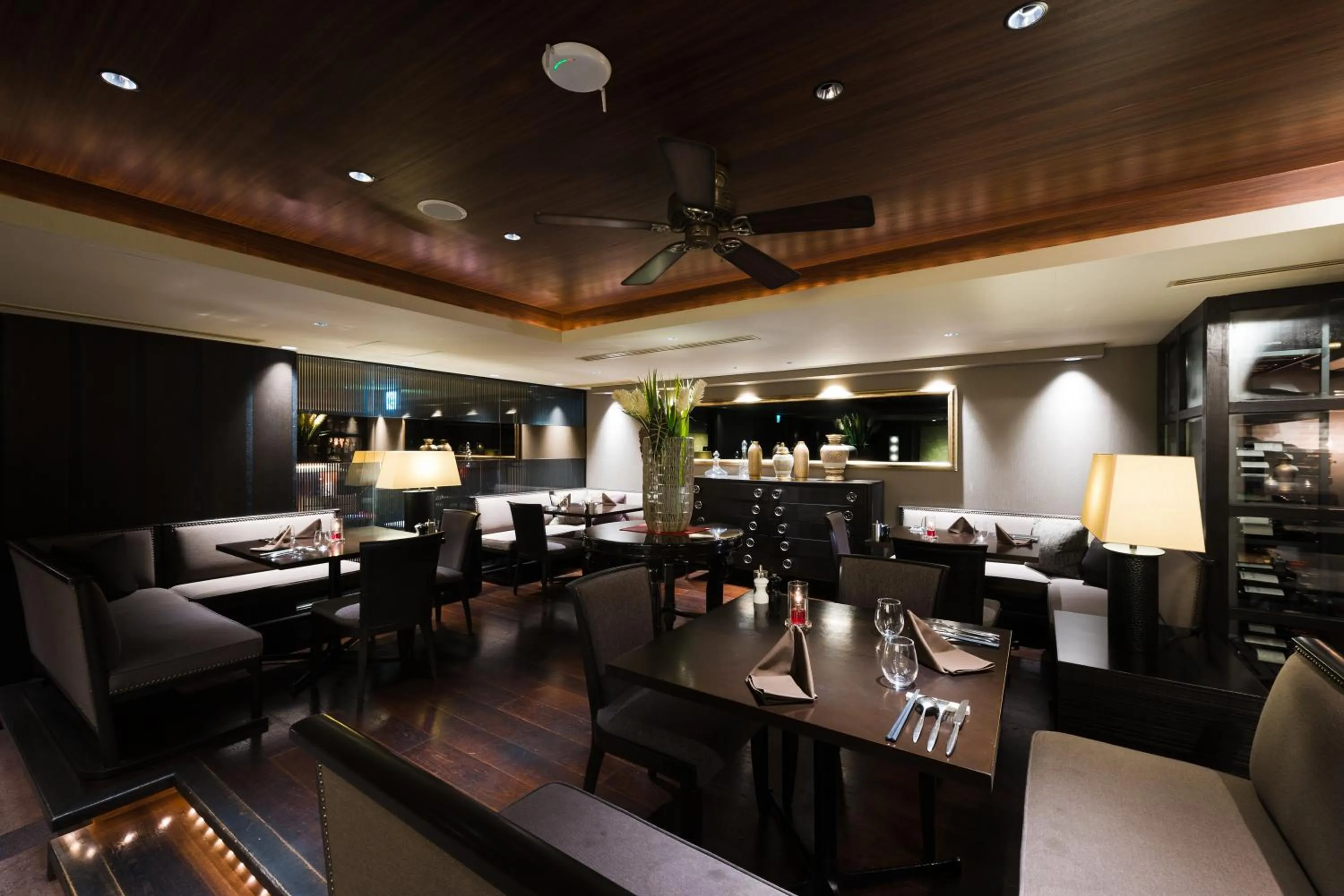 Restaurant/places to eat in Konaya Hotel