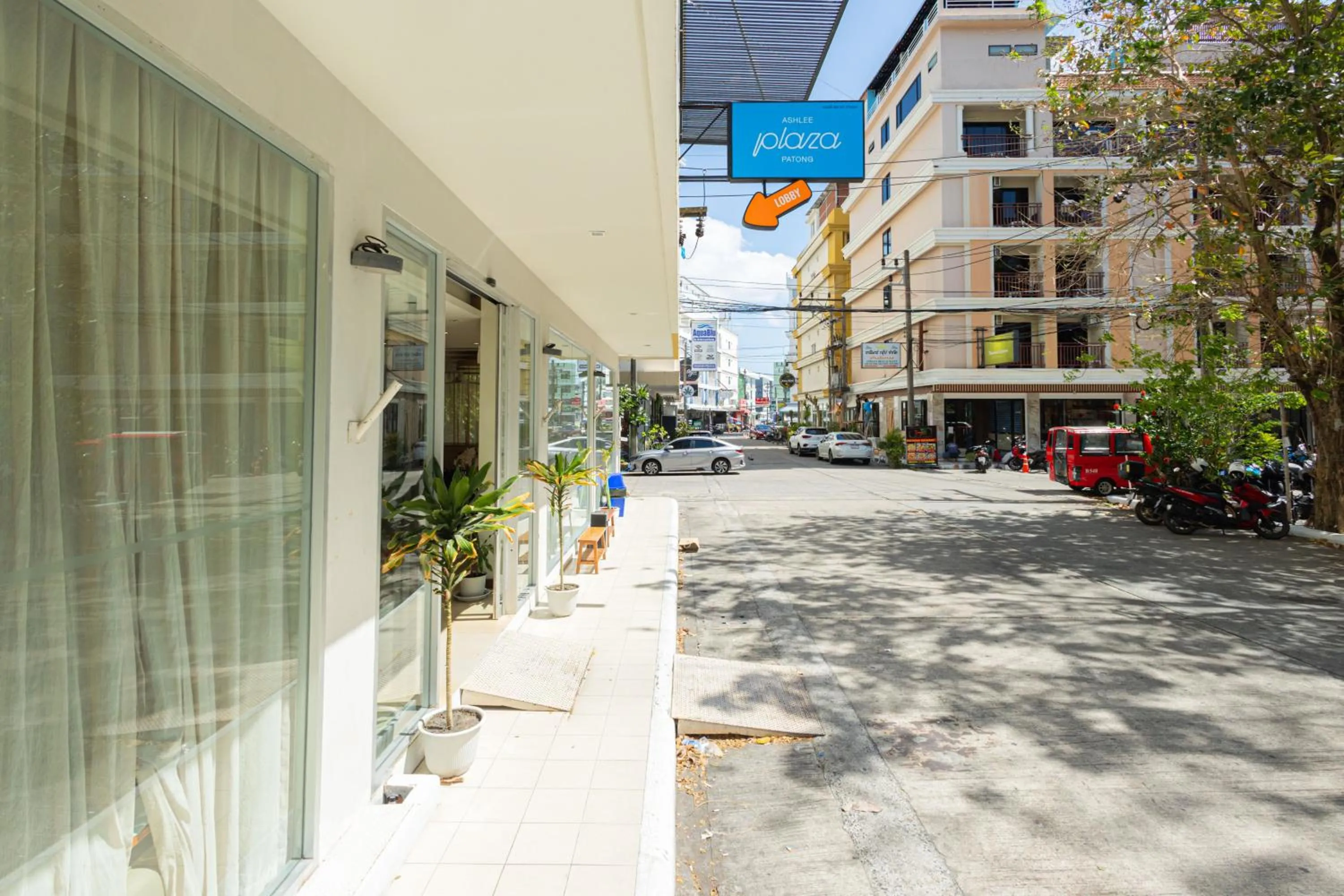 Property building in ASHLEE Plaza Patong Hotel & Spa