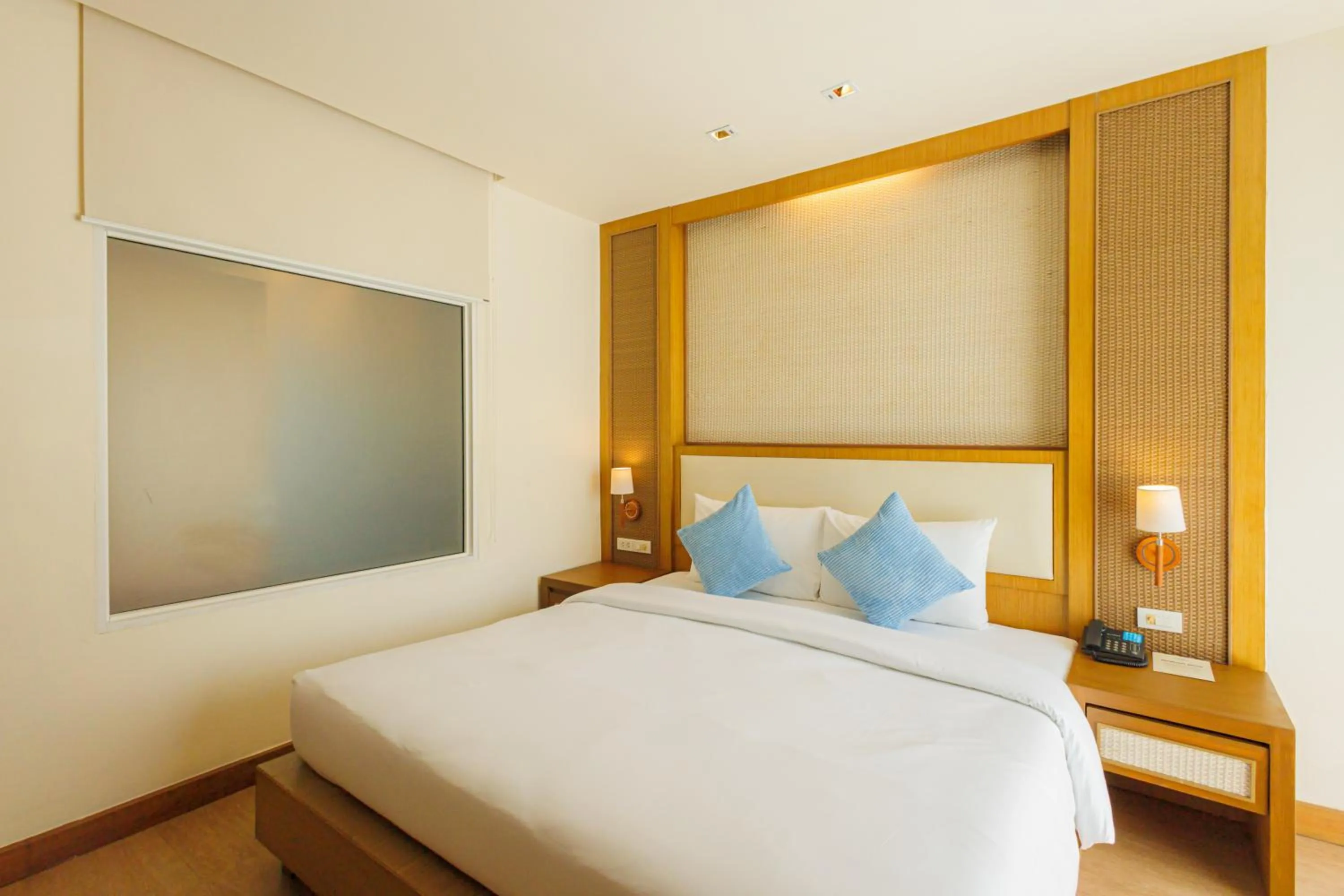 Bedroom, Bed in ASHLEE Plaza Patong Hotel & Spa