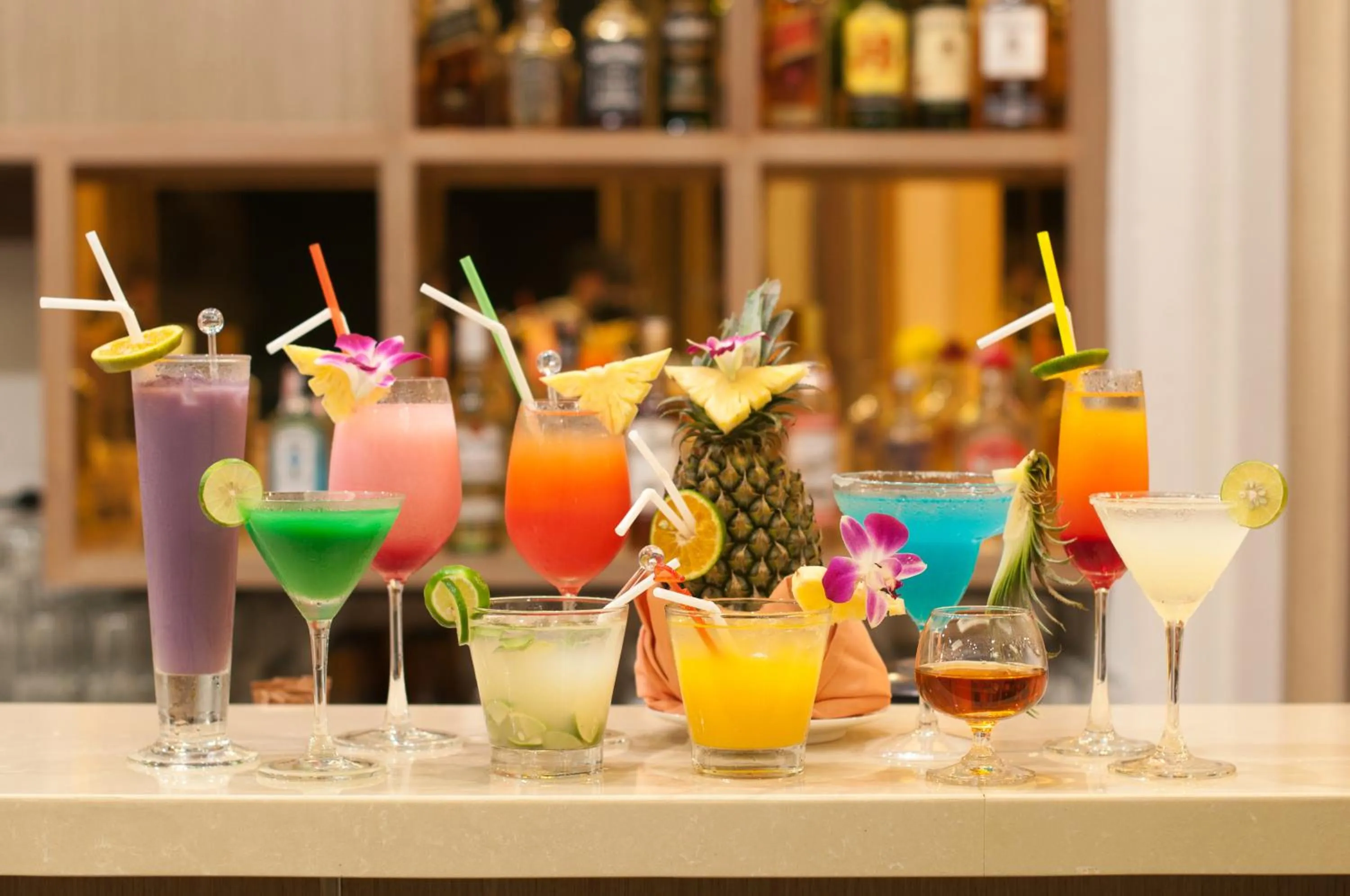 Lounge or bar in ASHLEE Plaza Patong Hotel & Spa