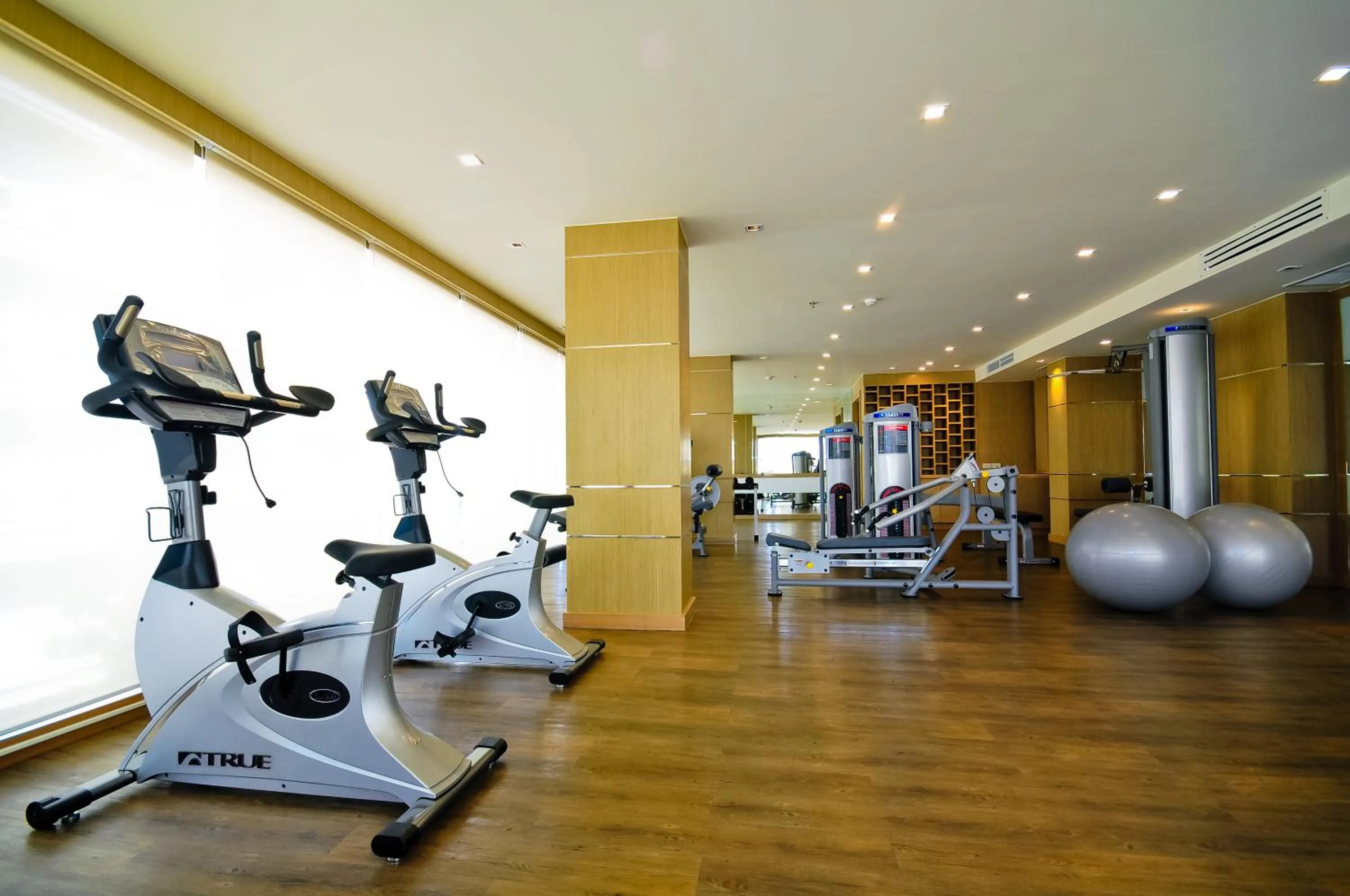 Fitness centre/facilities in ASHLEE Plaza Patong Hotel & Spa