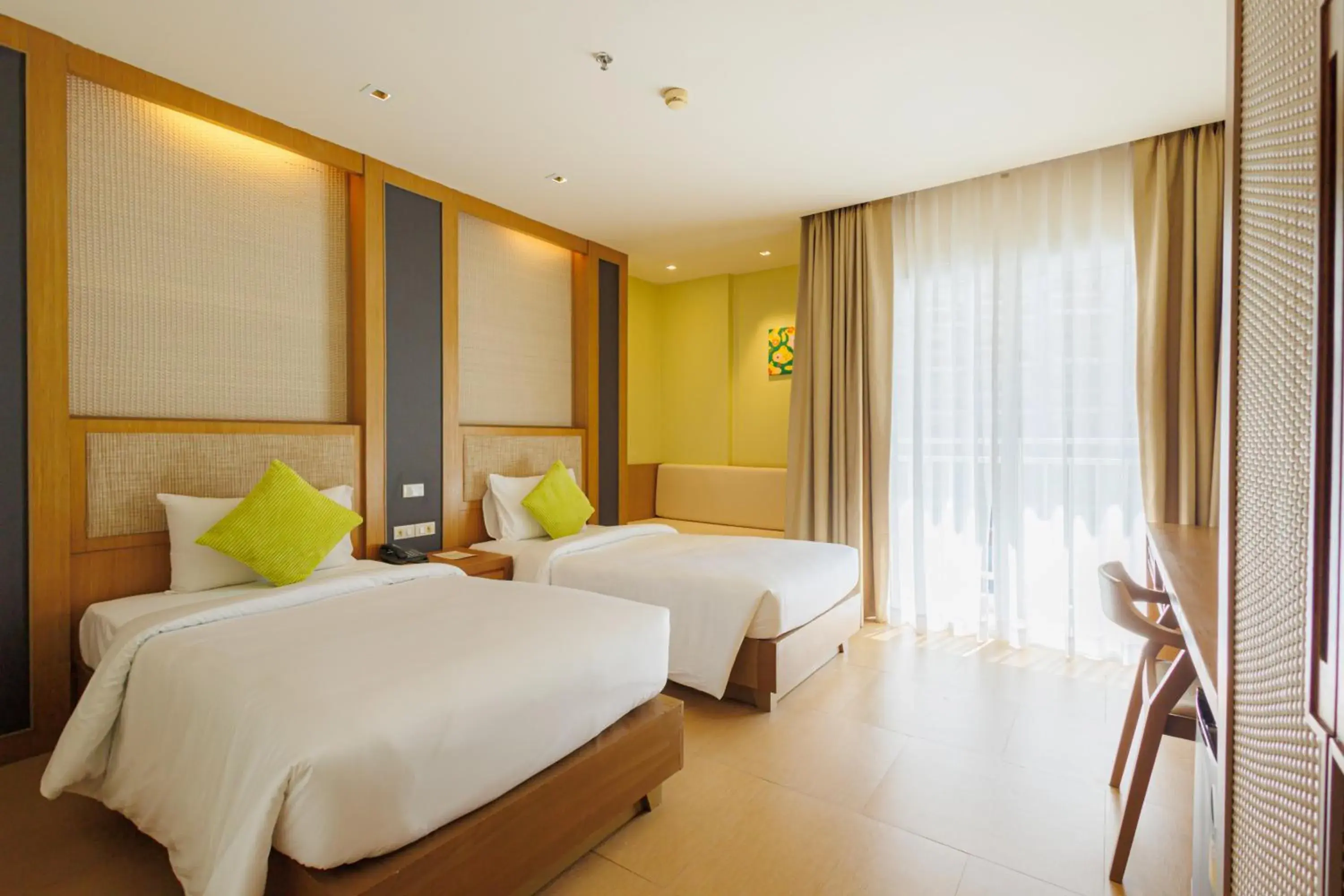 Superior Twin Room in ASHLEE Plaza Patong Hotel & Spa Superior Twin Room in ASHLEE Plaza Patong Hotel & Spa