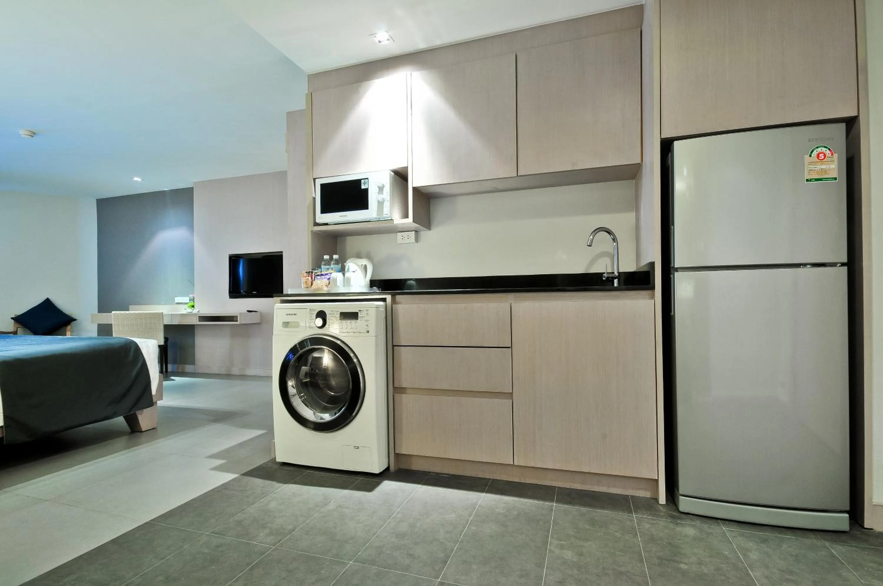 Kitchen or kitchenette, Bed in ASHLEE Heights Hotel Patong