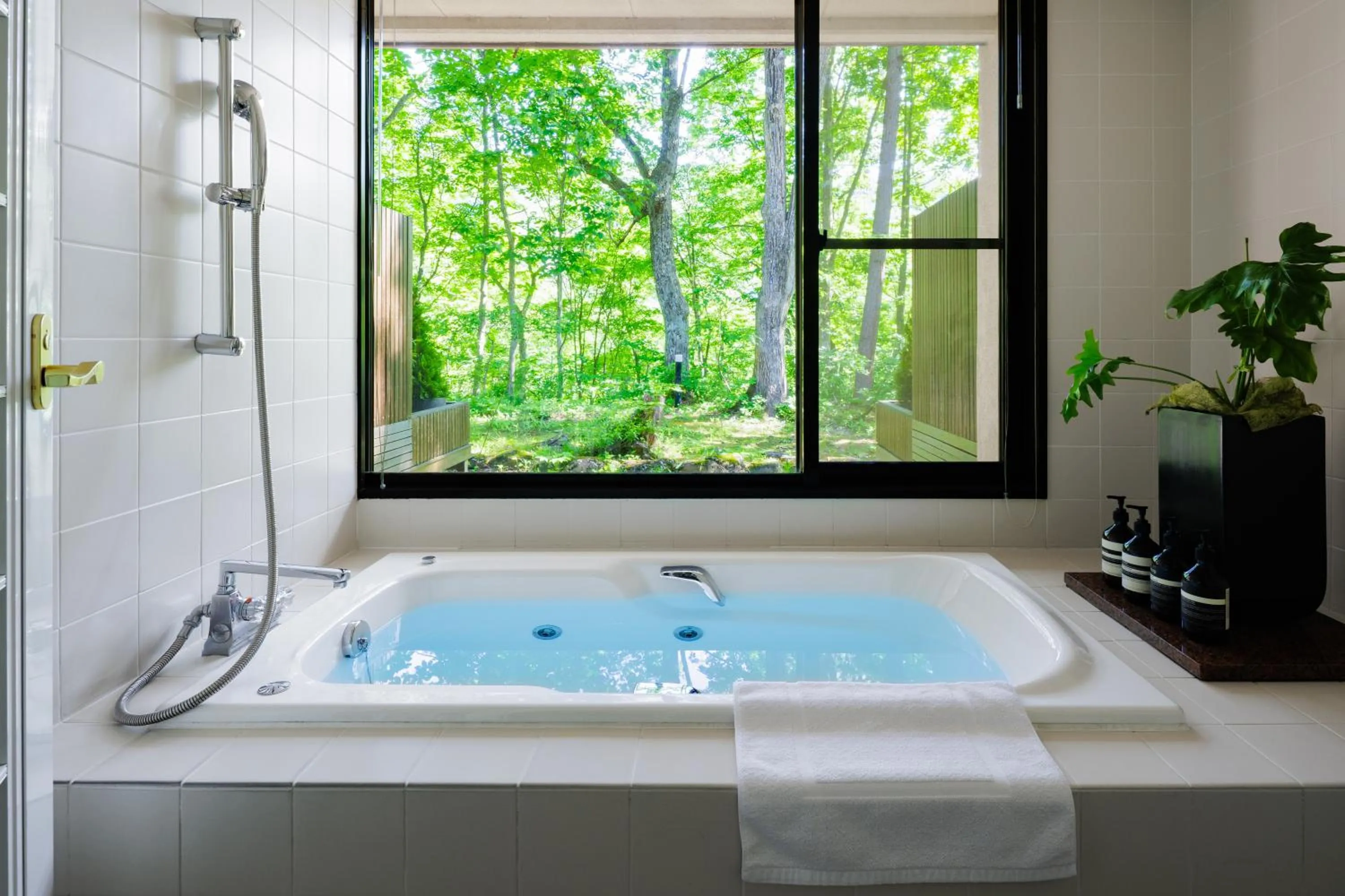 Bathroom in Hotel La Neige