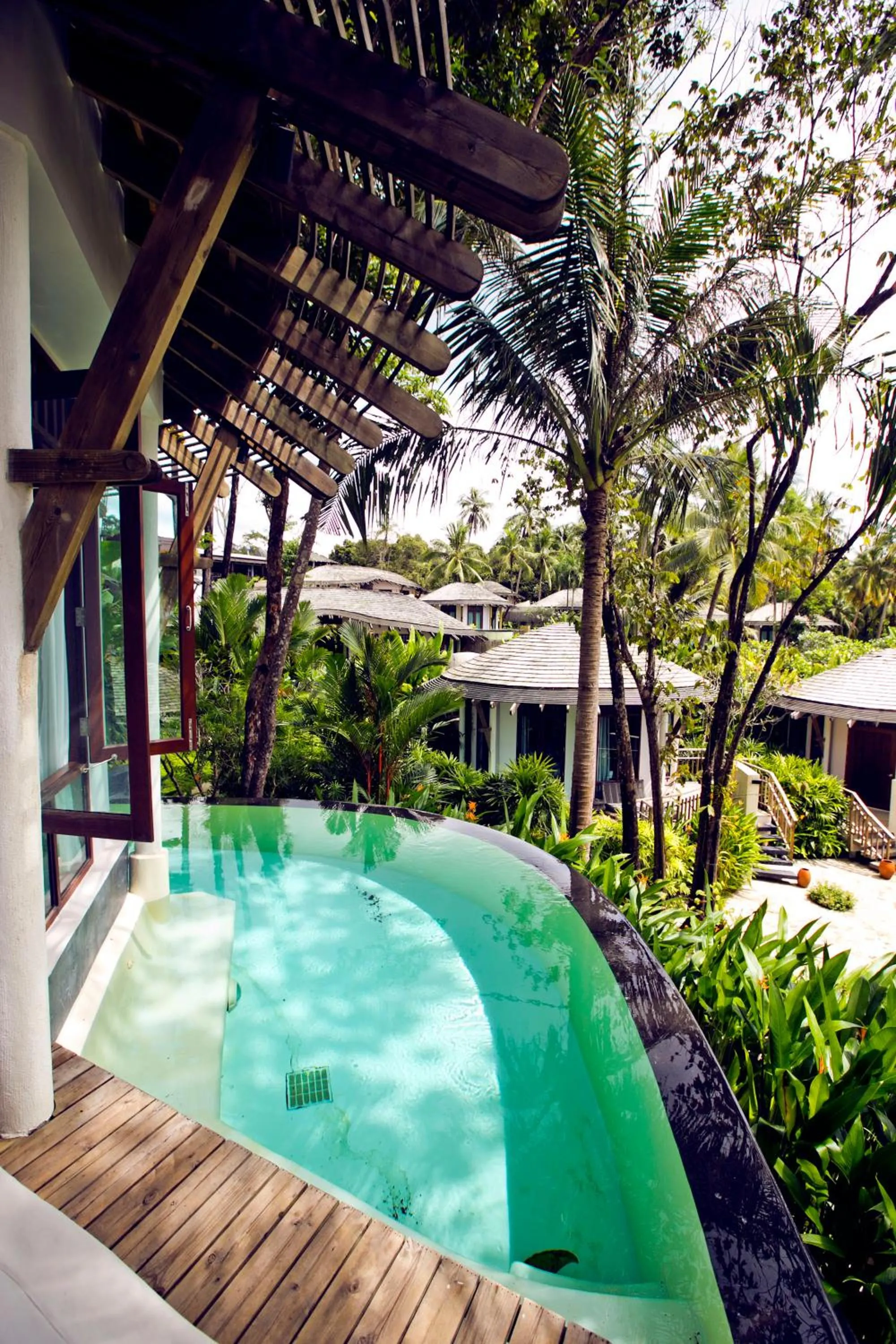 Swimming pool in Cham's House