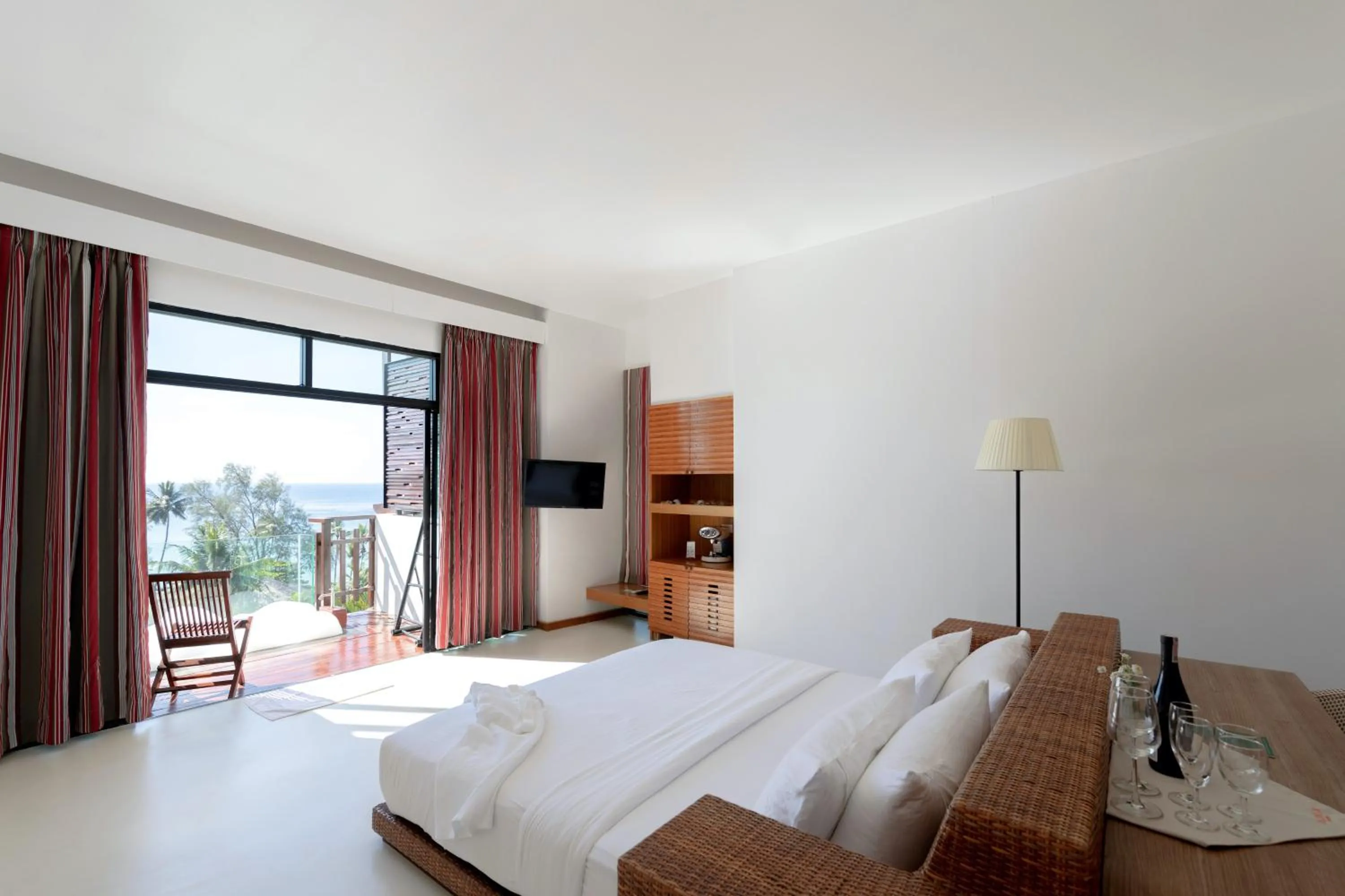 Bed in Ajinta Resort