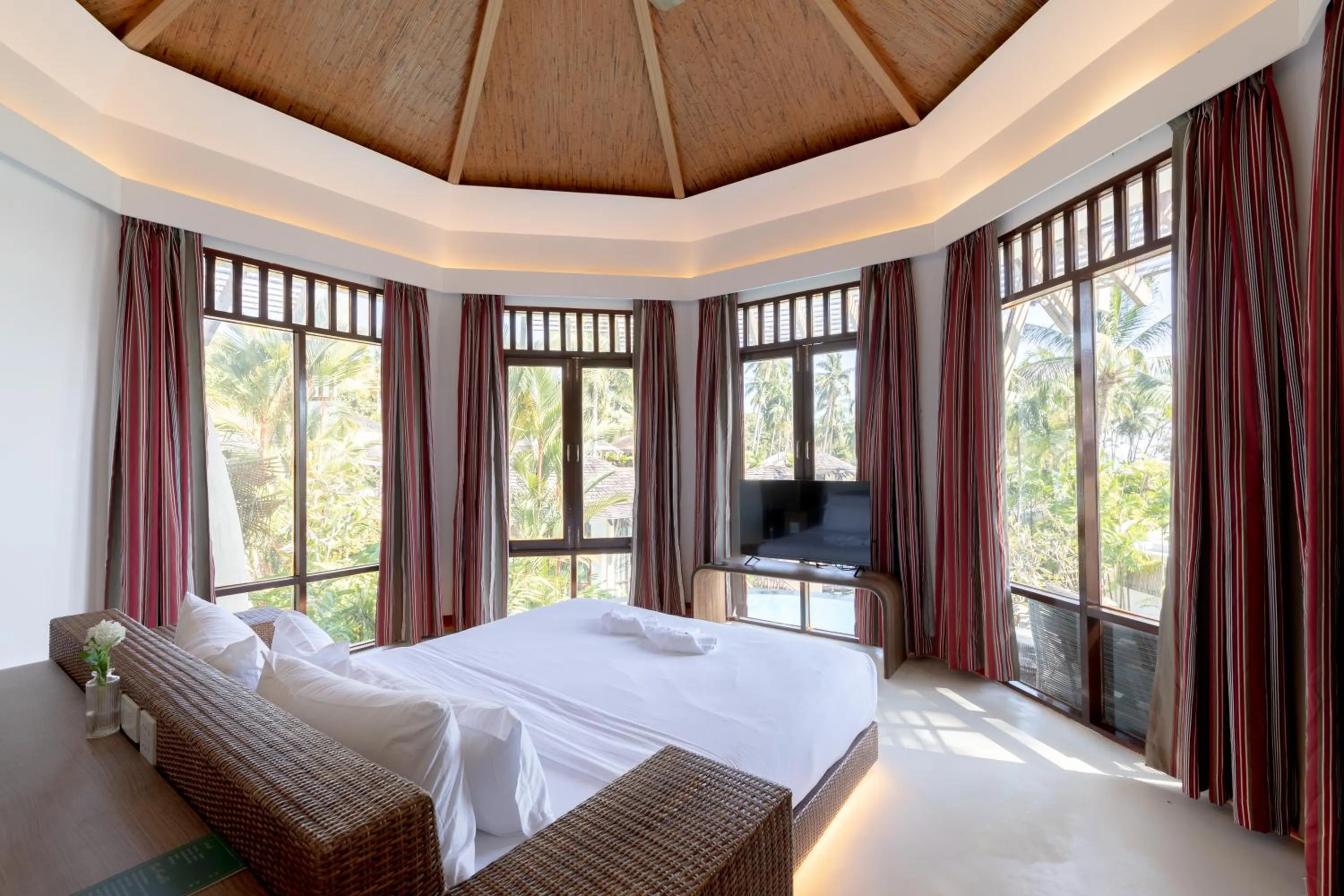 Bedroom, Bed in Ajinta Resort