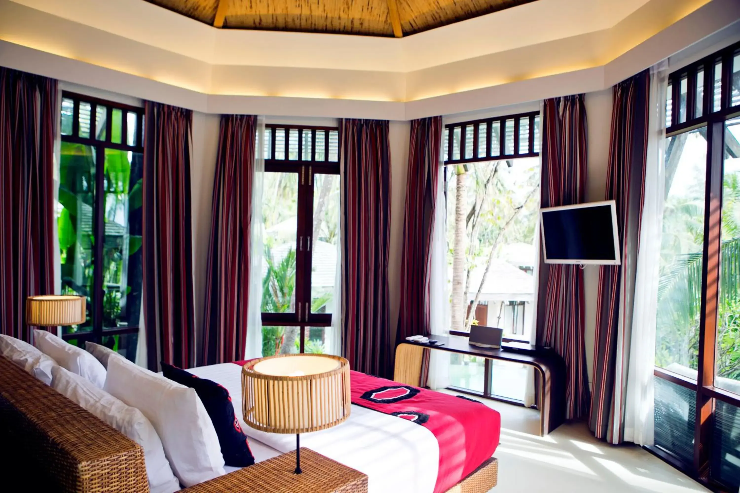 Tropical View Pool Villa in Cham's House Tropical View Pool Villa in Cham's House