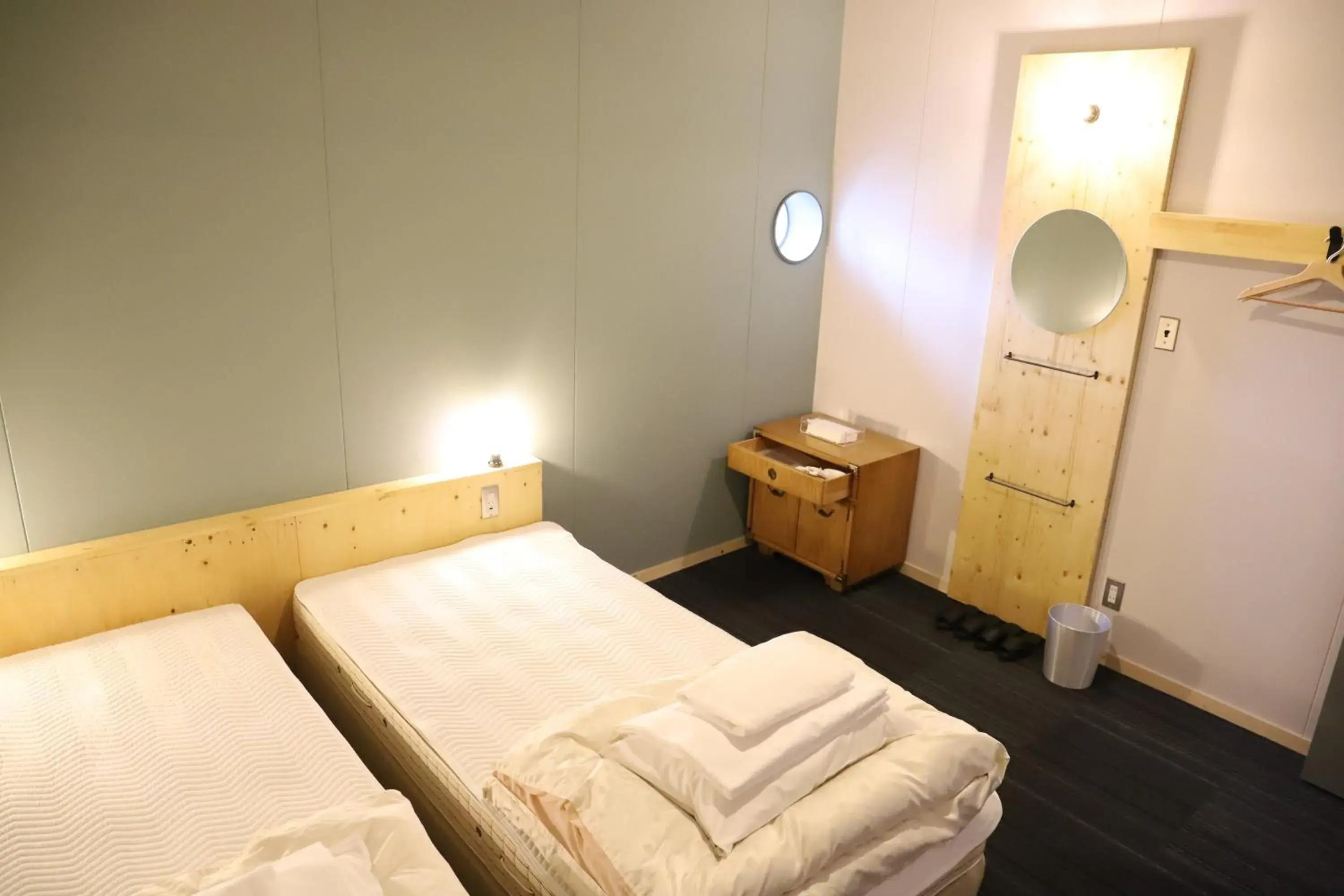 Twin Room with Shared Shower and Toilet in Hostel Tomar Twin Room with Shared Shower and Toilet in Hostel Tomar