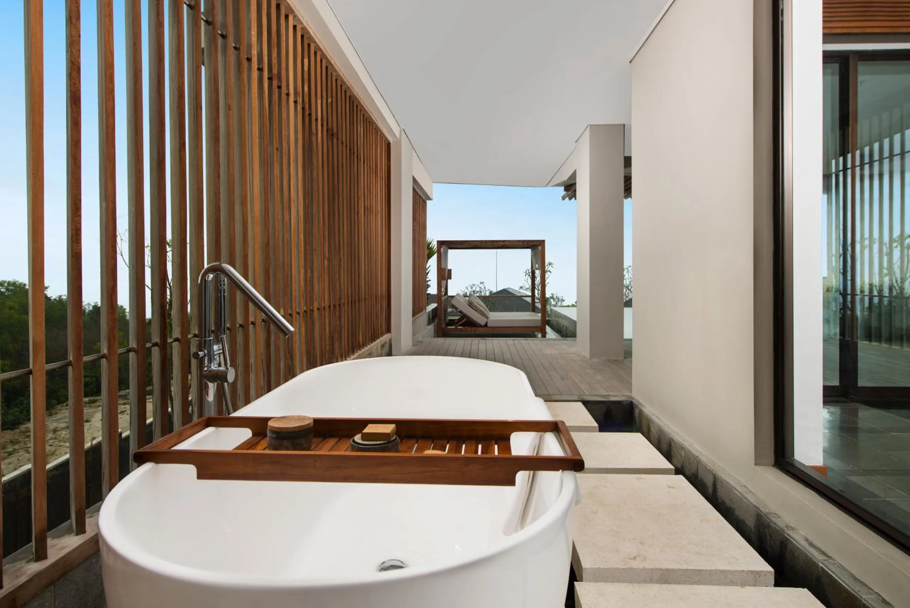 Bathroom, Bed in Six Senses Uluwatu