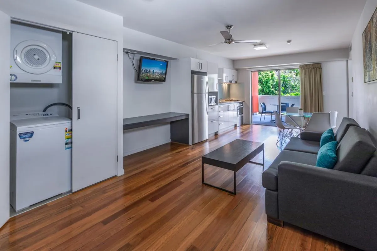 Guests in Essence Apartments Chermside