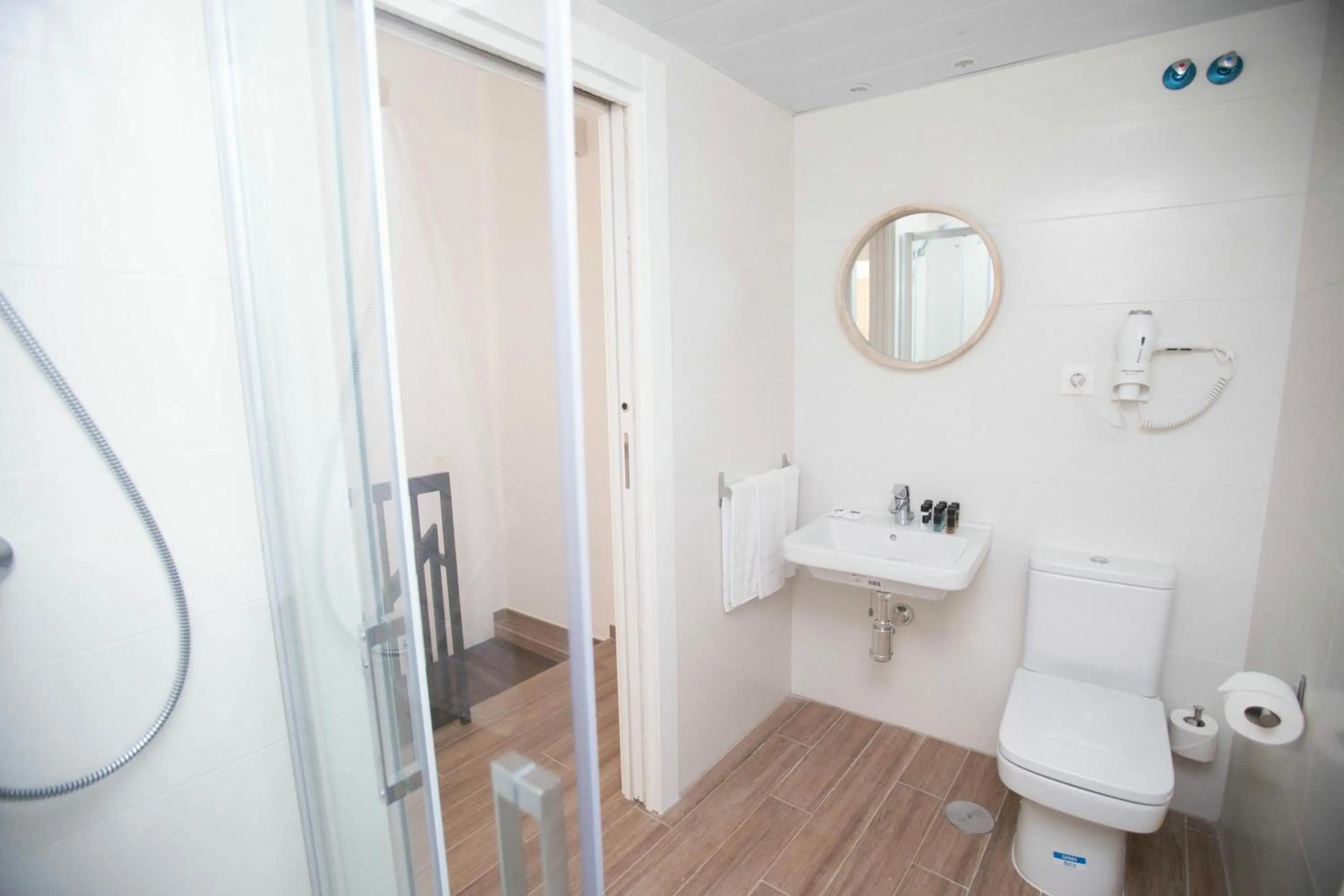 Bathroom in Feelathome Mártires Apartments