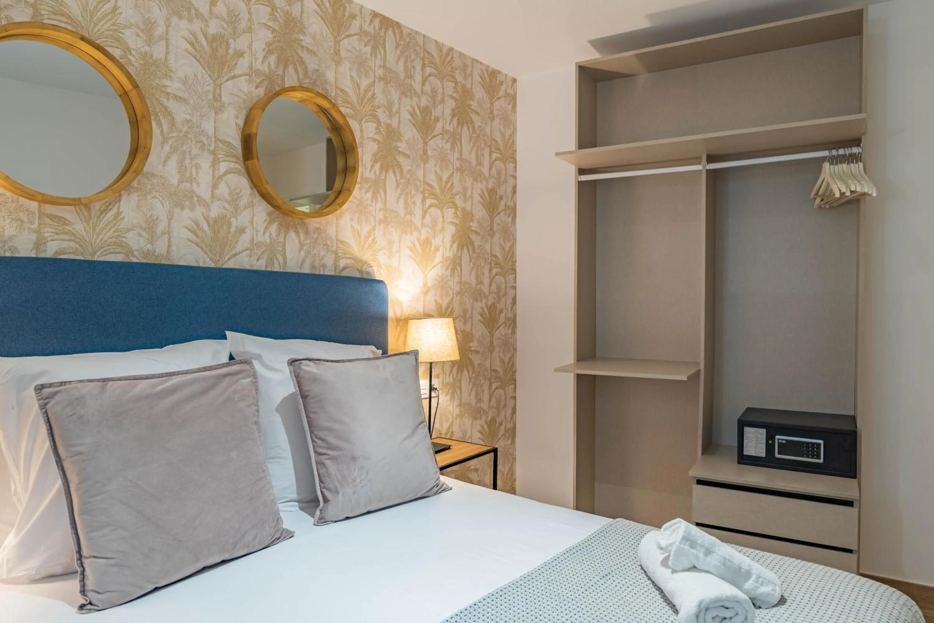 Bedroom, Bed in Feelathome Mártires Apartments