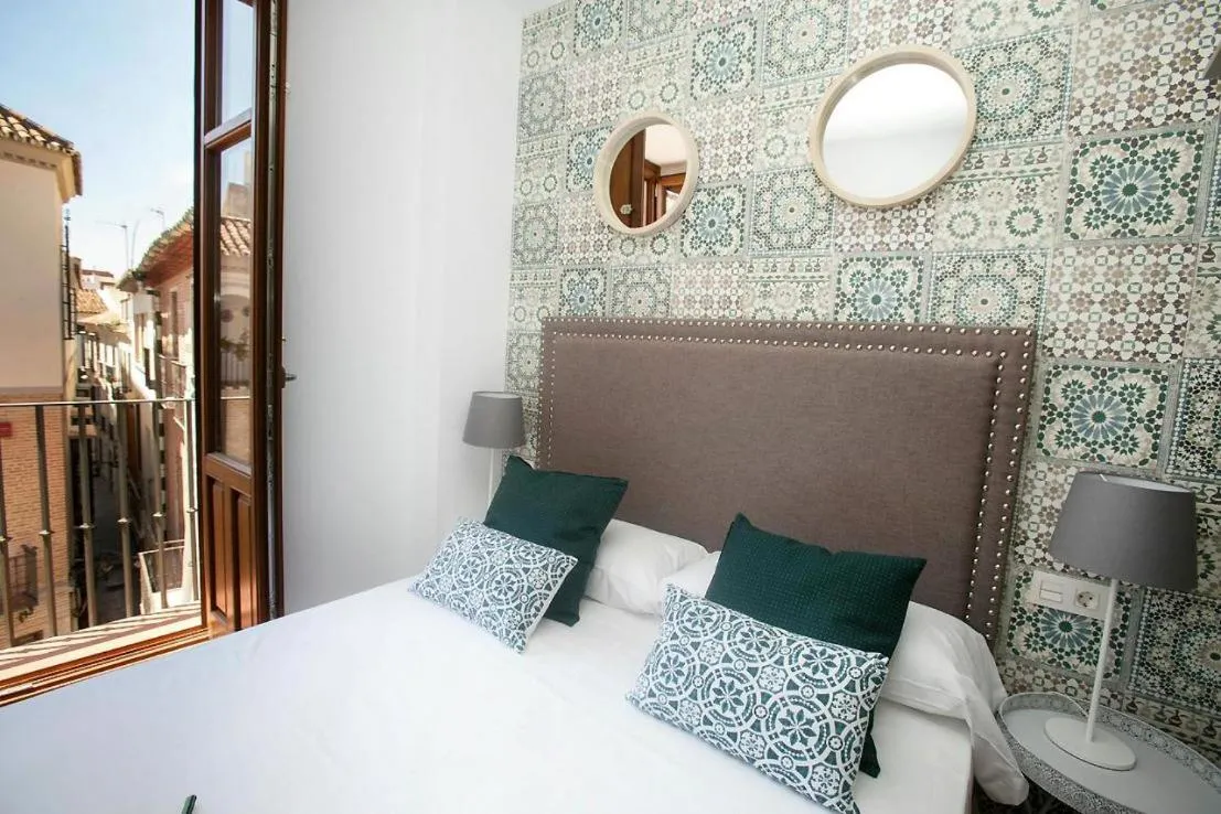 Bedroom, Bed in Feelathome Mártires Apartments