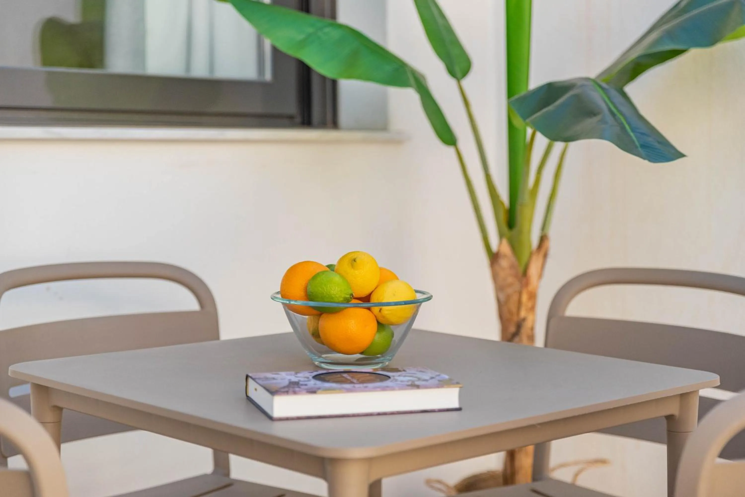 Balcony/Terrace in Feelathome Mártires Apartments