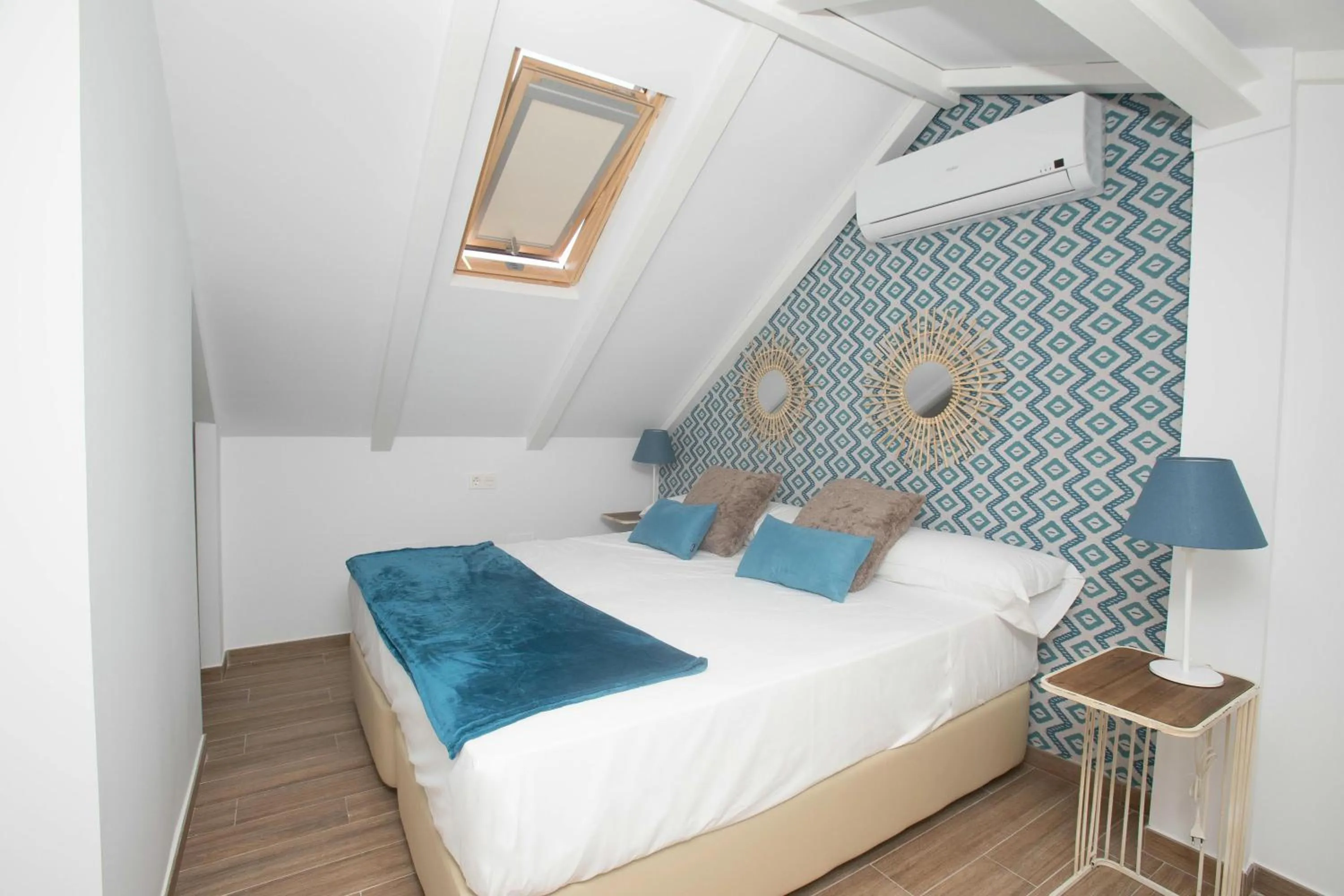 Bedroom, Bed in Feelathome Mártires Apartments