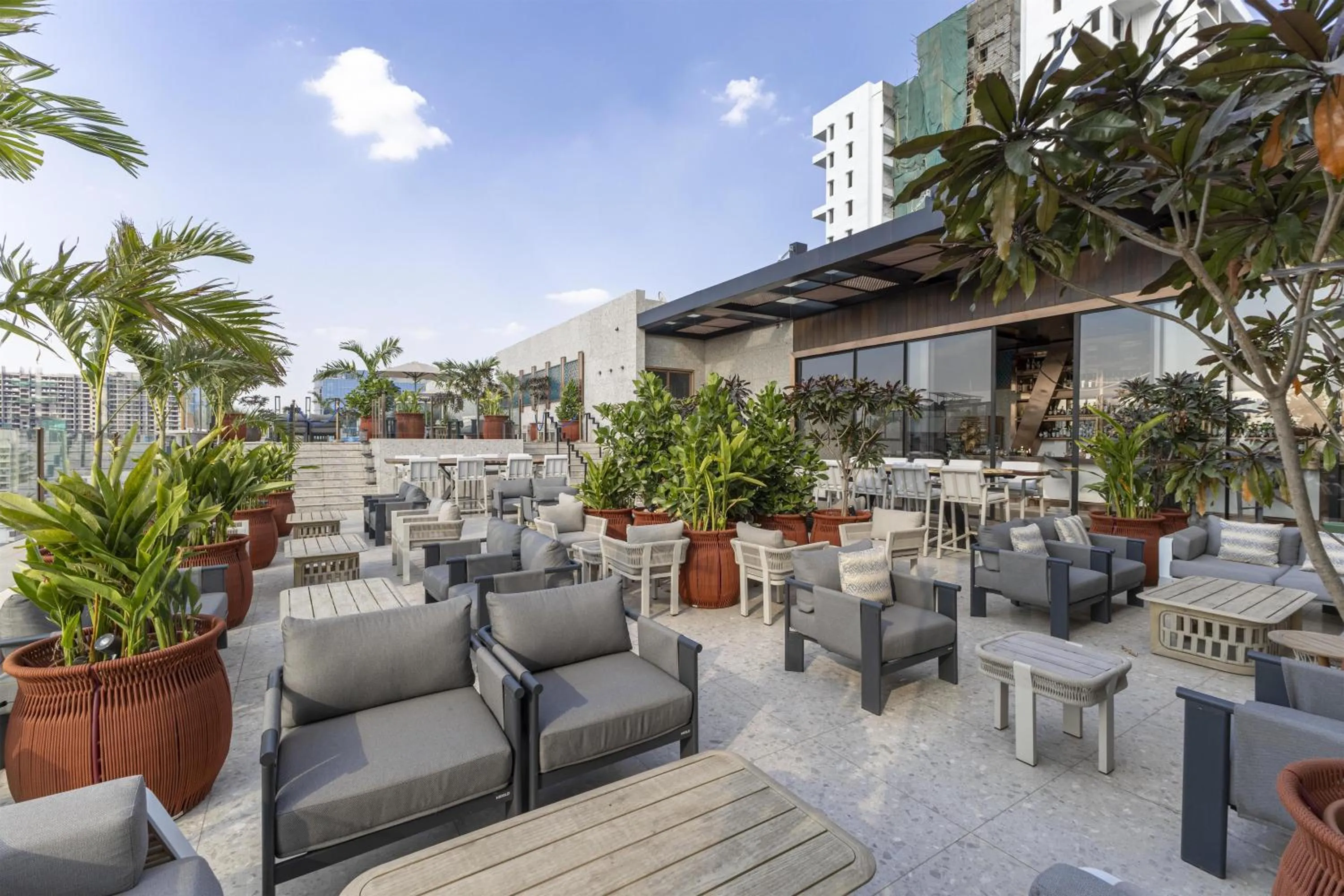 Restaurant/places to eat in Radisson Blu Hotel Pune Kharadi