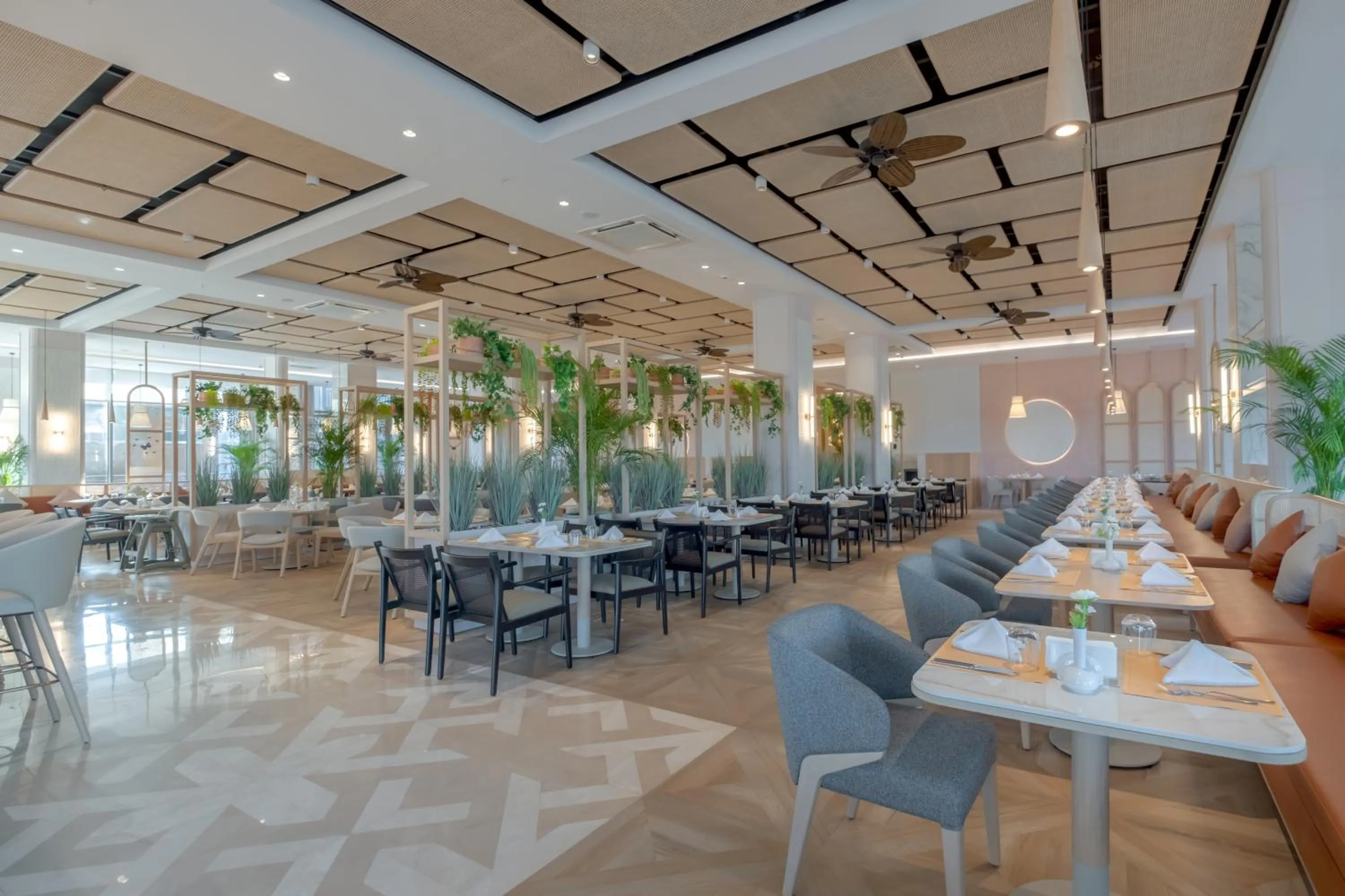 Restaurant/places to eat in Fame Residence Lara & Spa