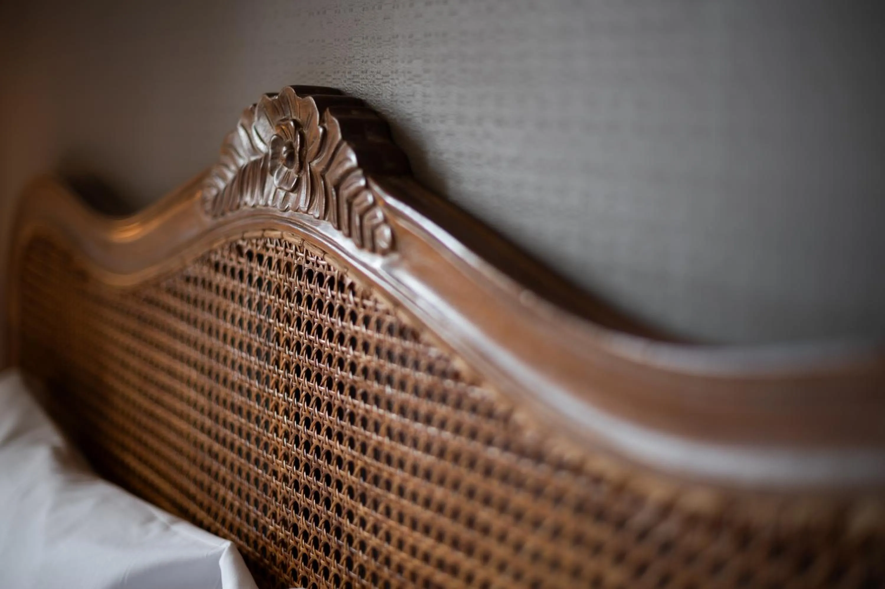 Decorative detail in Hôtel La Couleuvrine Sarlat Centre Ville