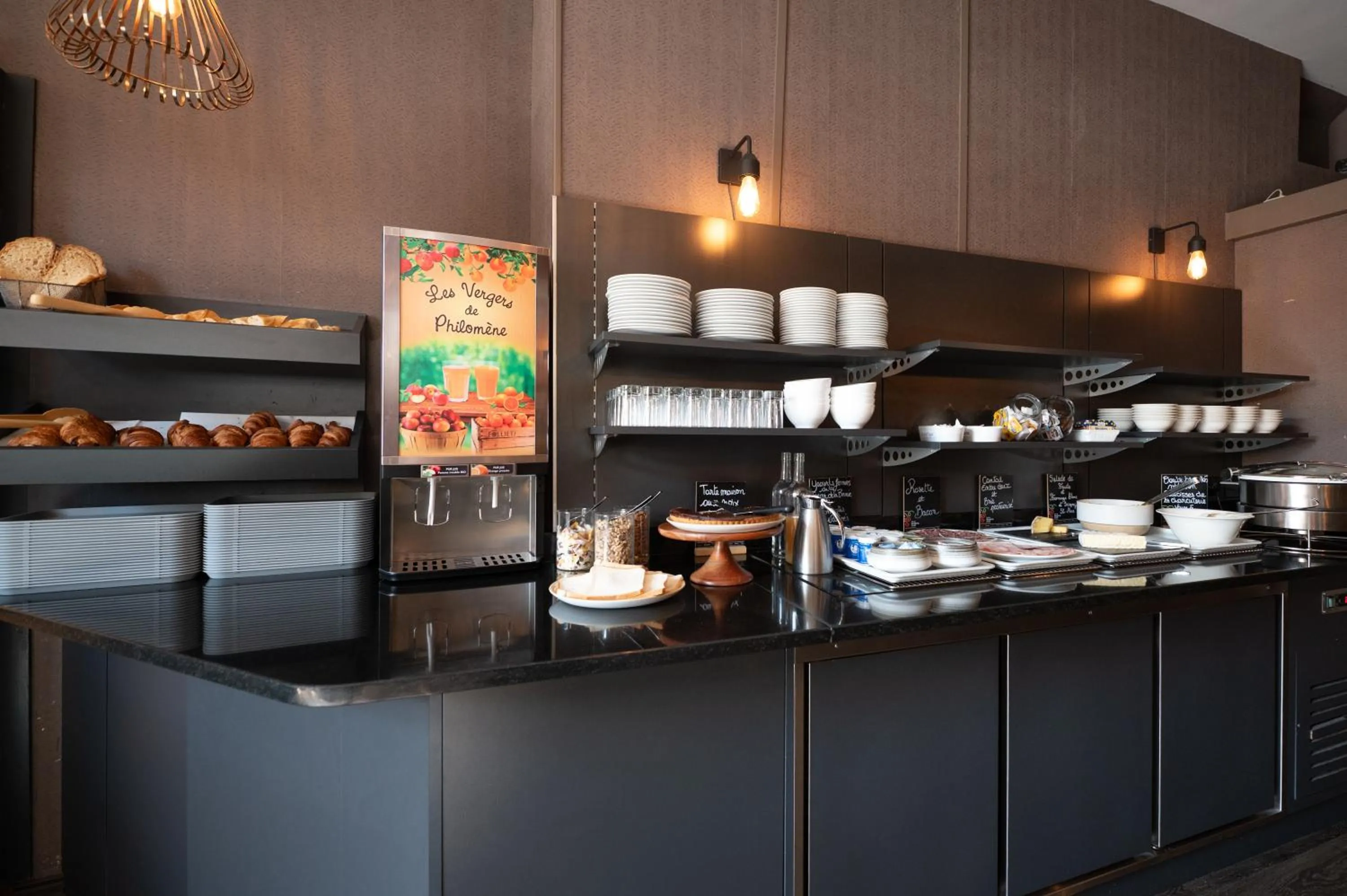 Continental breakfast in Hôtel La Couleuvrine Sarlat Centre Ville