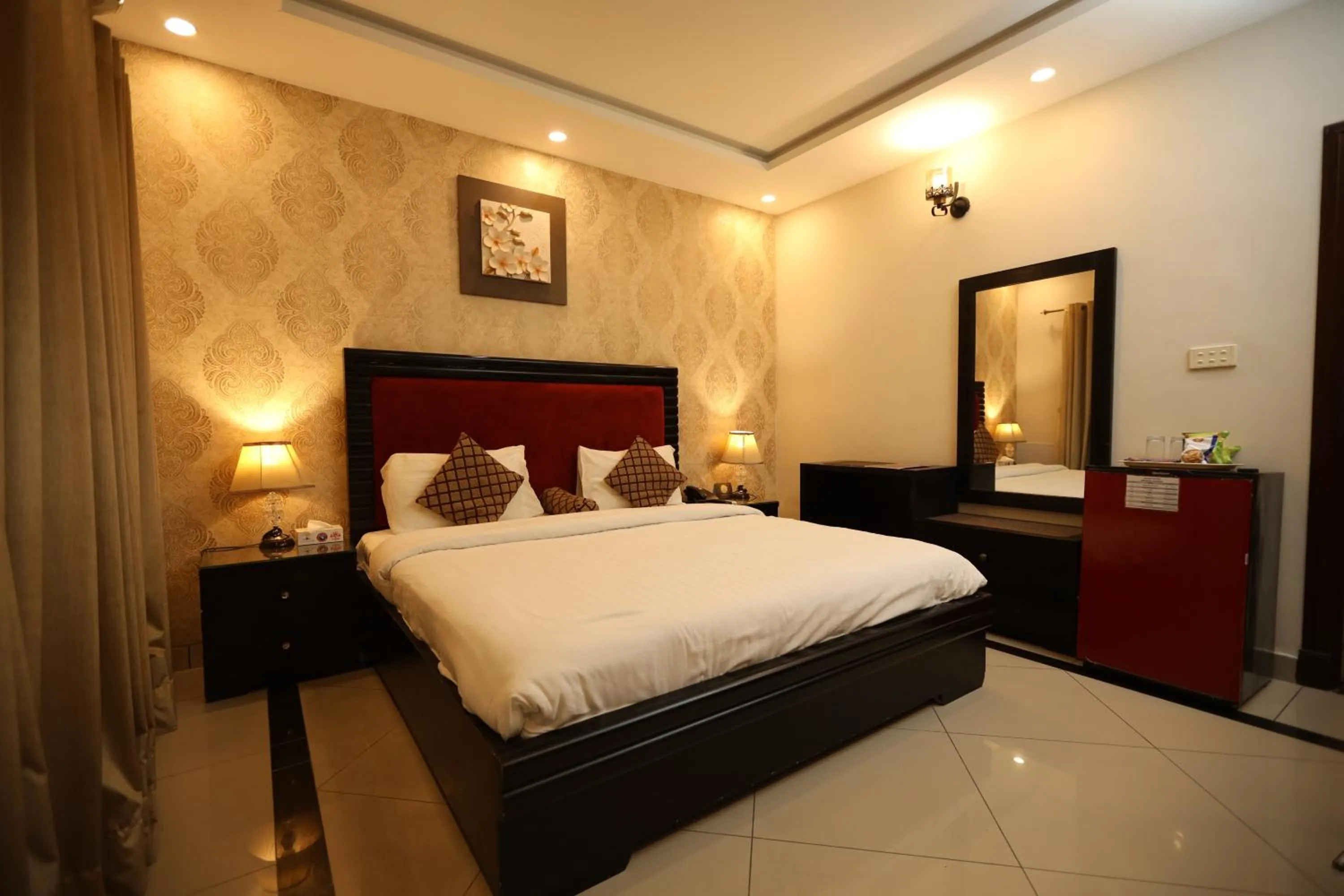 Bedroom, Bed in Safari Club 4