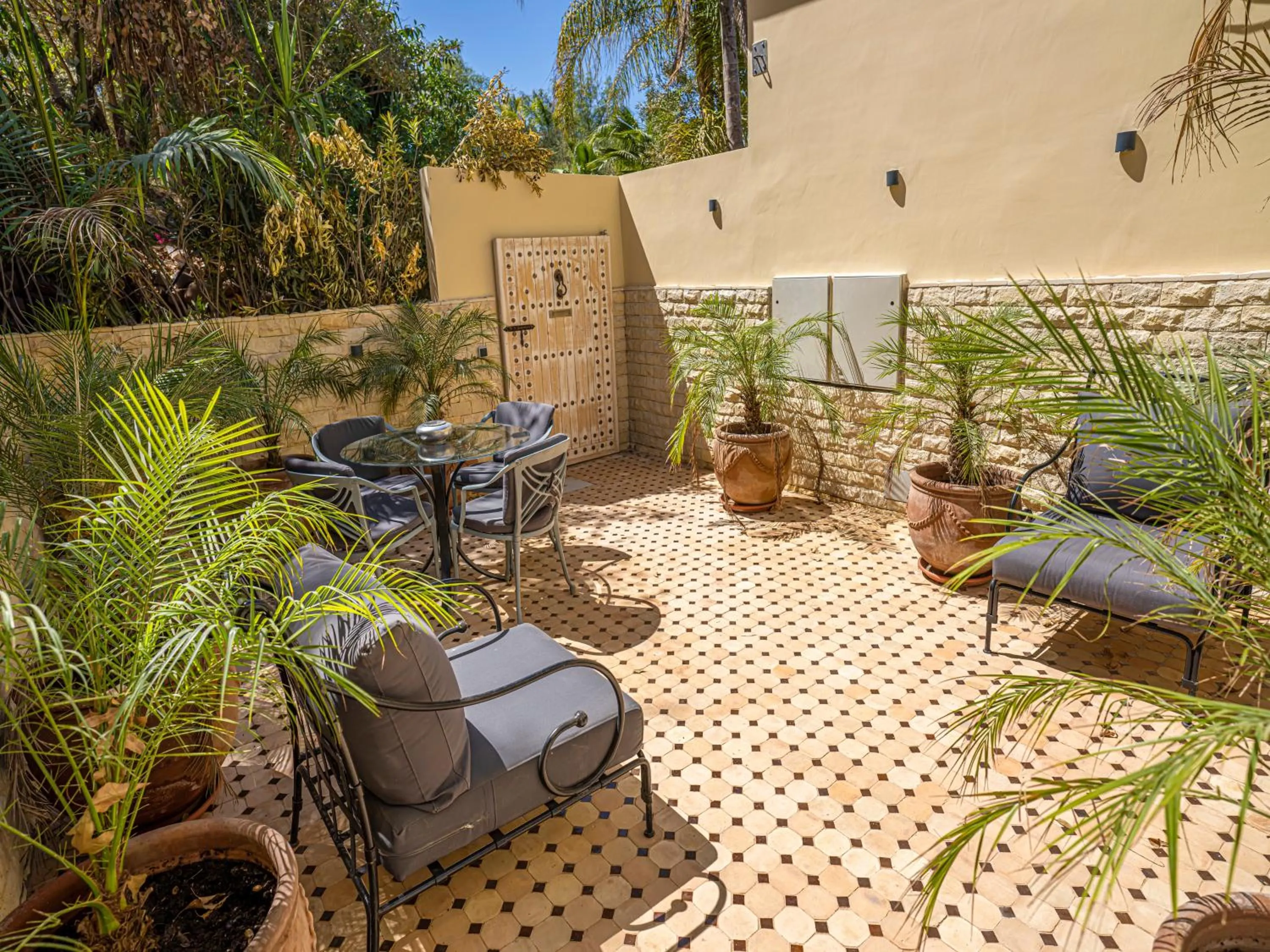 Patio in Palais Mirage d'Atlas, Suites de Luxe & Spa