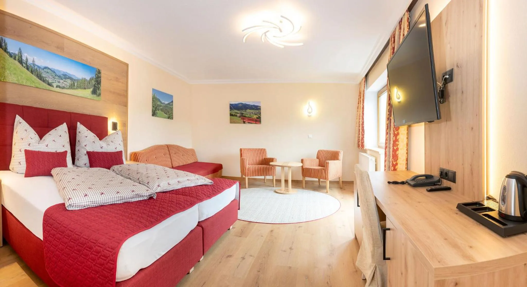 Photo of the whole room, Bed in Hotel Schneeberger