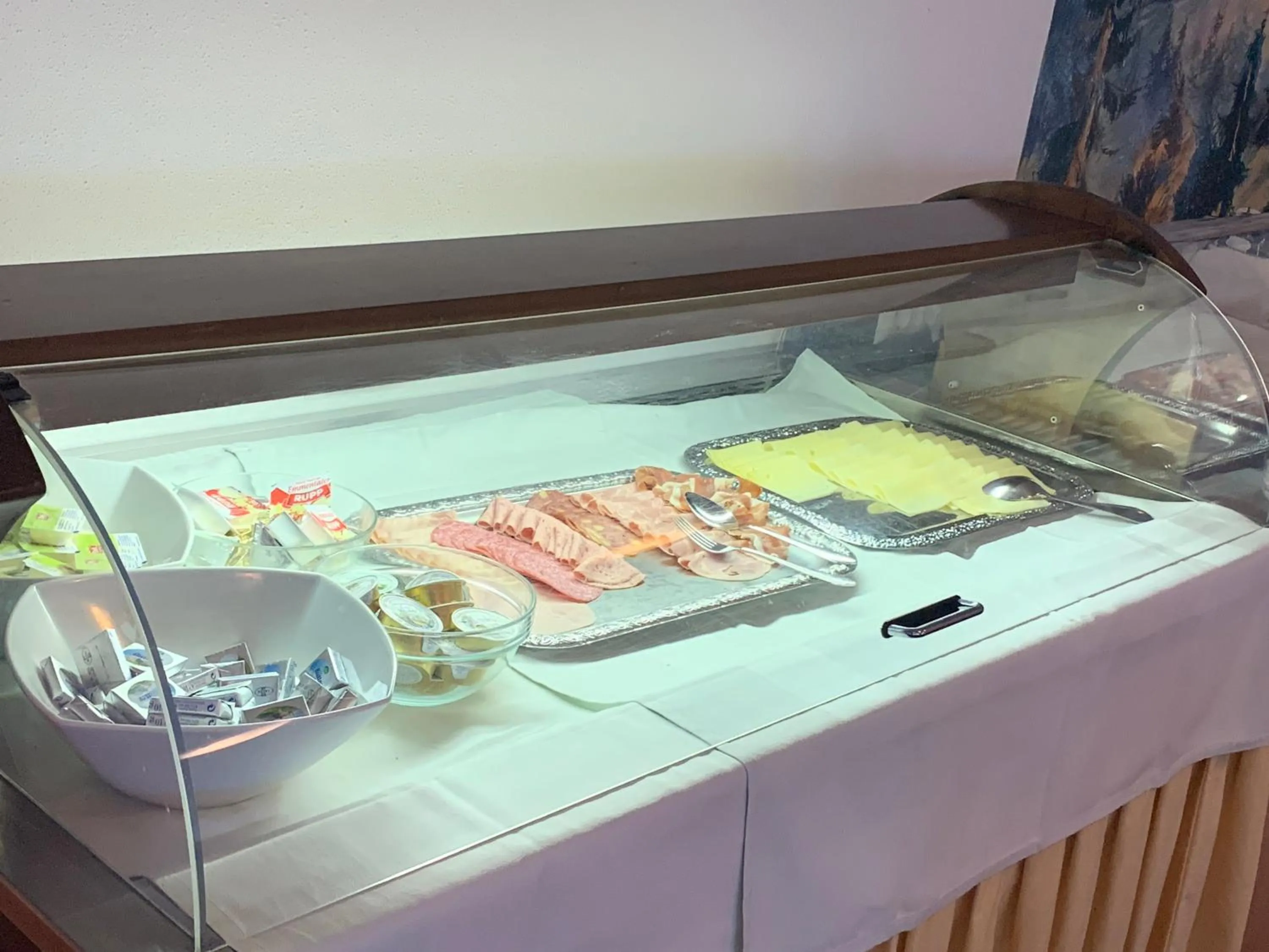 Breakfast in Hotel Schneeberger