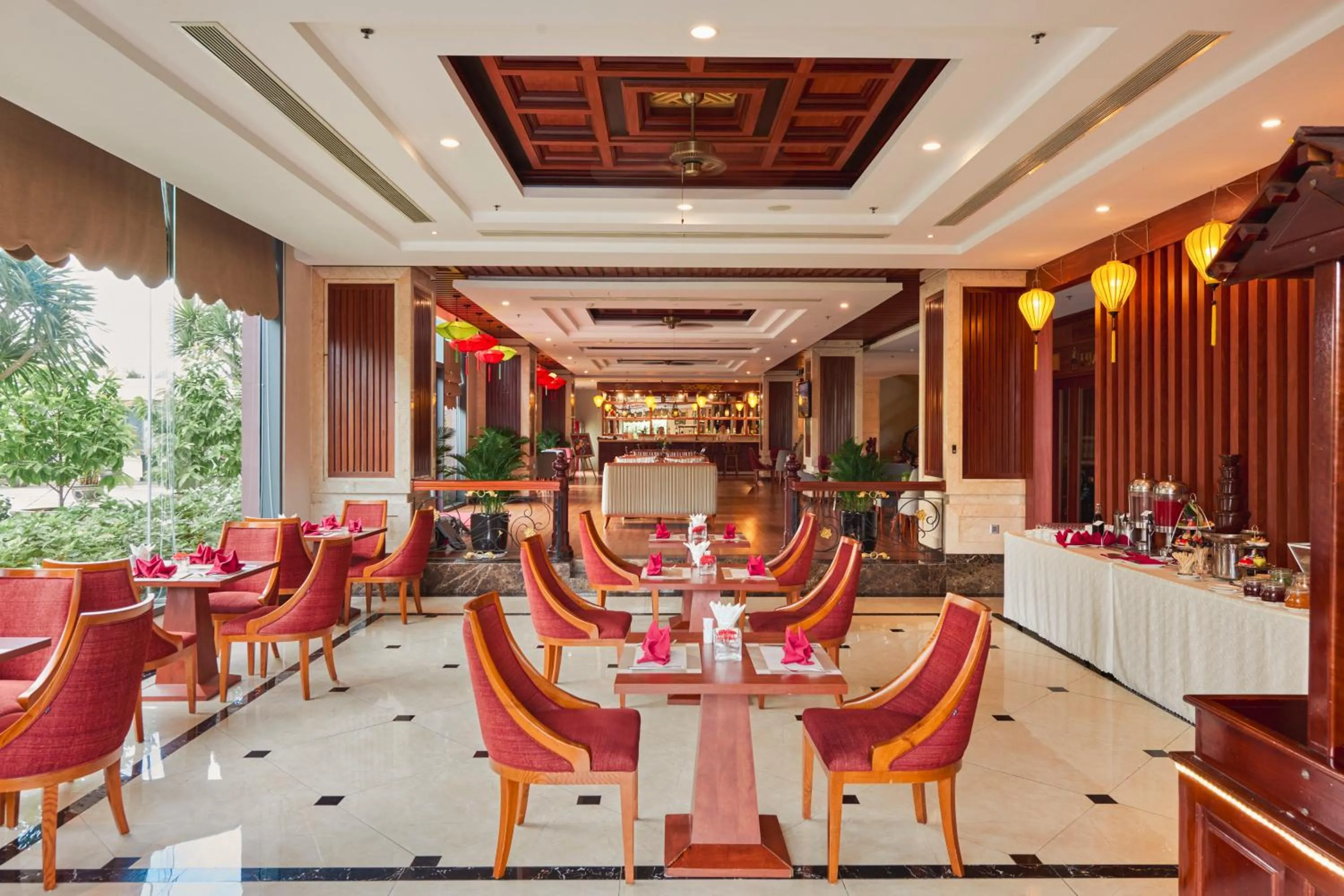 Lounge or bar in DLG Hotel Danang