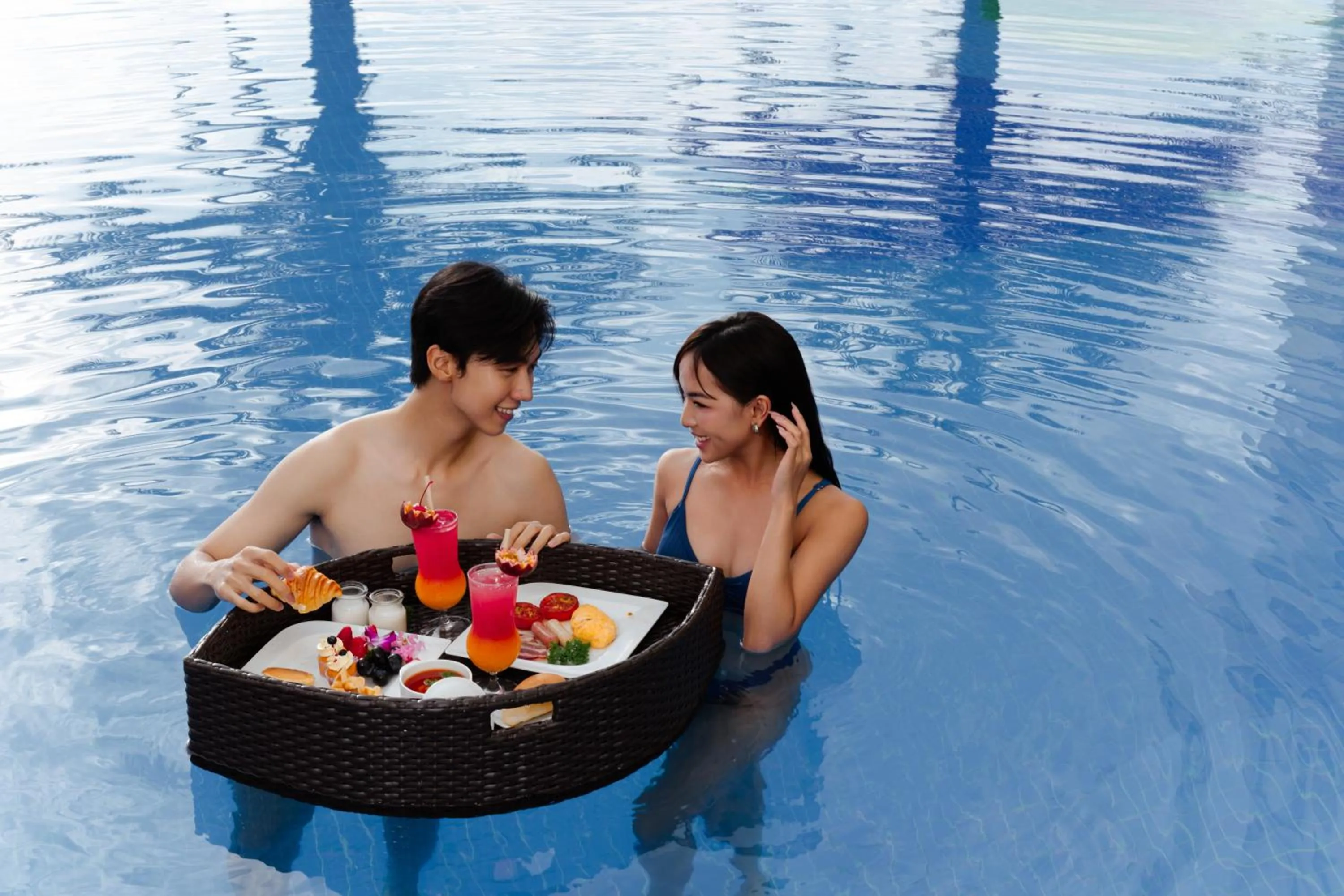 Swimming pool in DLG Hotel Danang