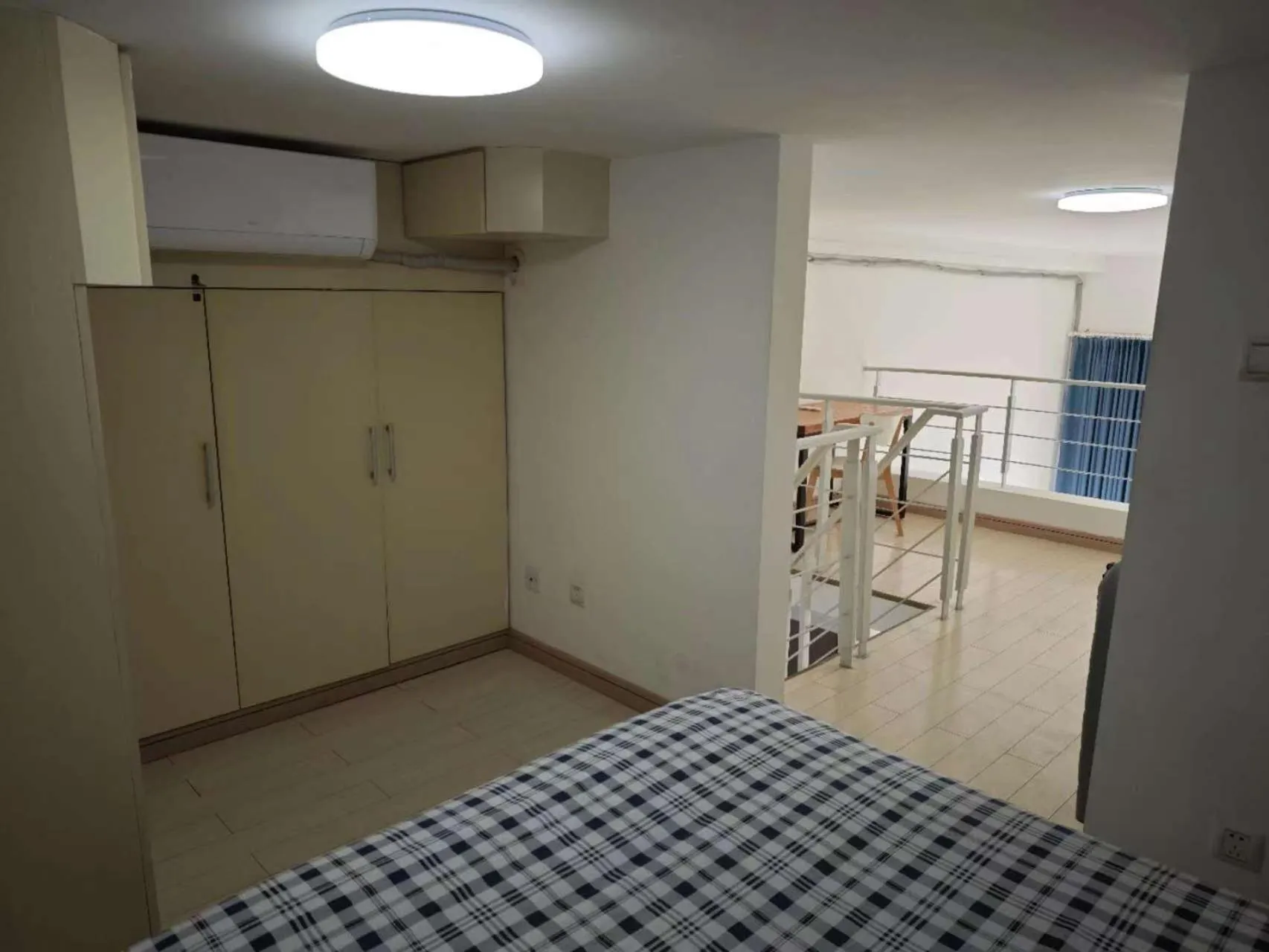 Bed in iNestin Shanghai Apt Xinjinqiao Road