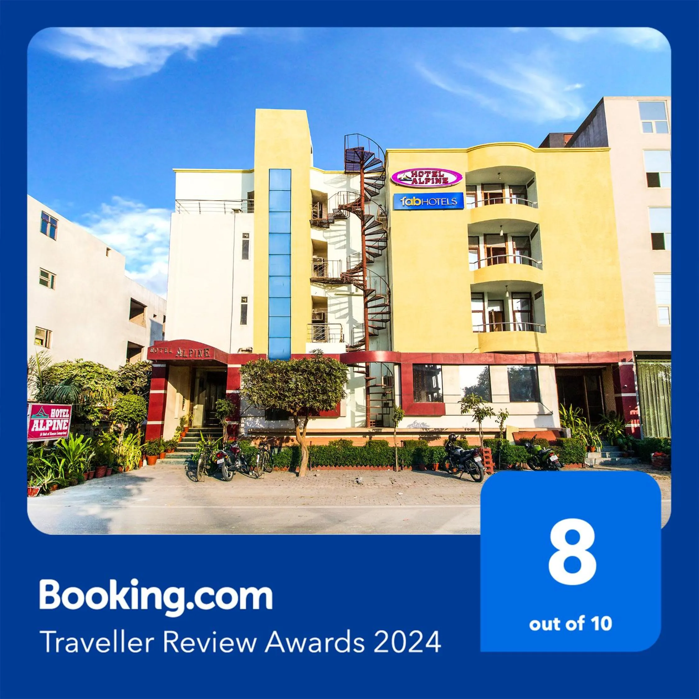 Facade/entrance in FabExpress Alpine