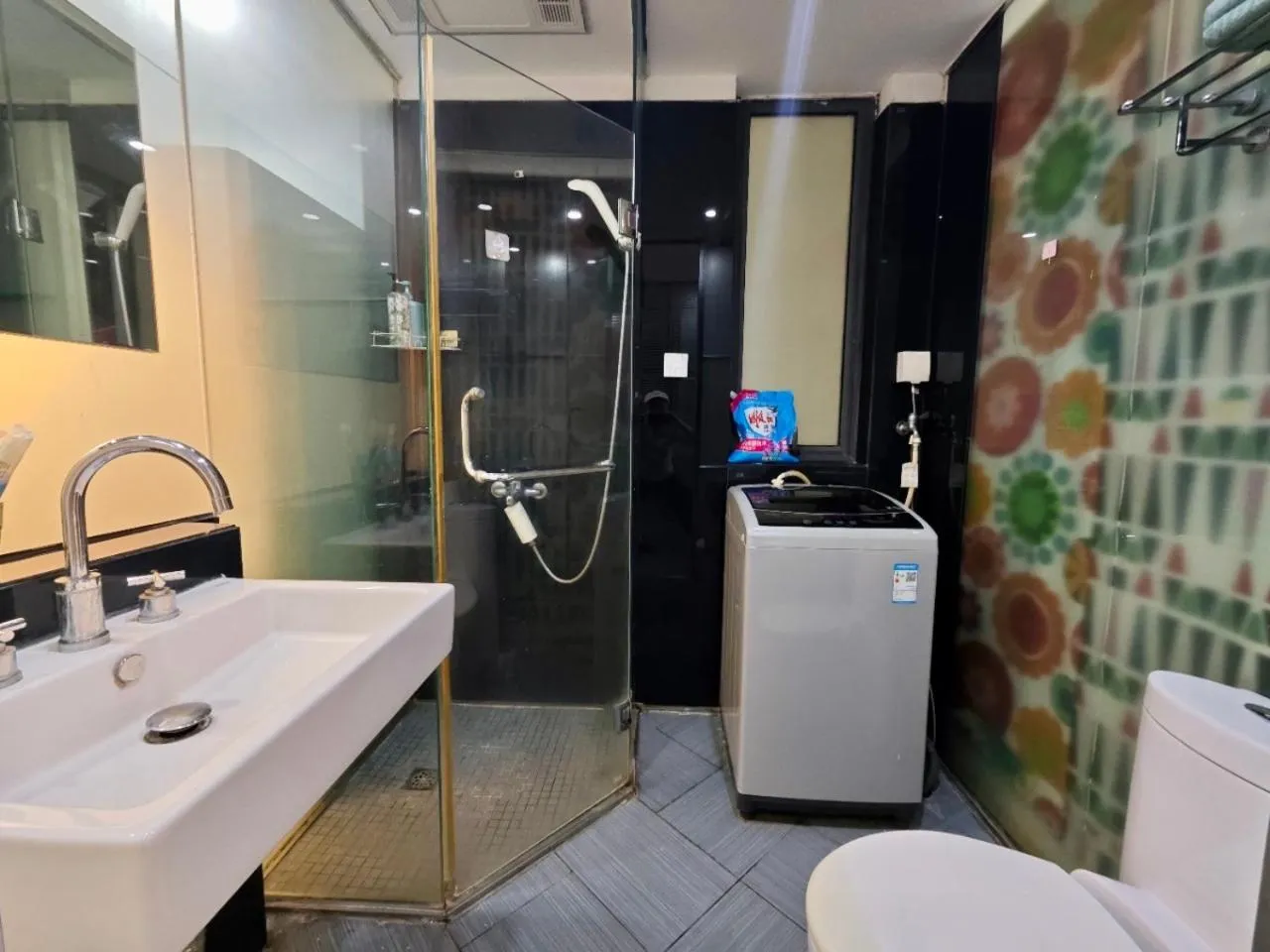 iNestin Shanghai Apt Jinzang Road