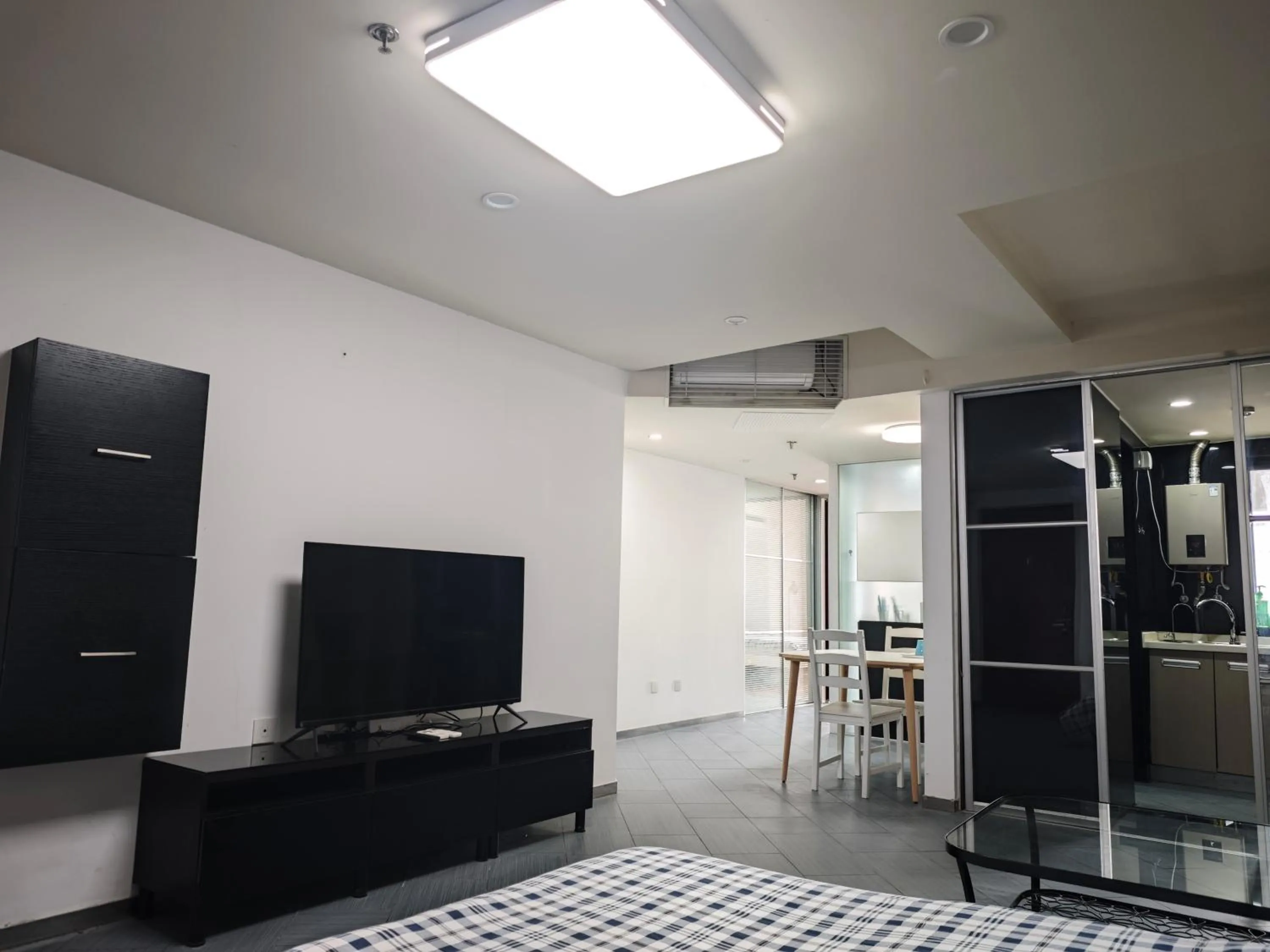 iNestin Shanghai Apt Jinzang Road