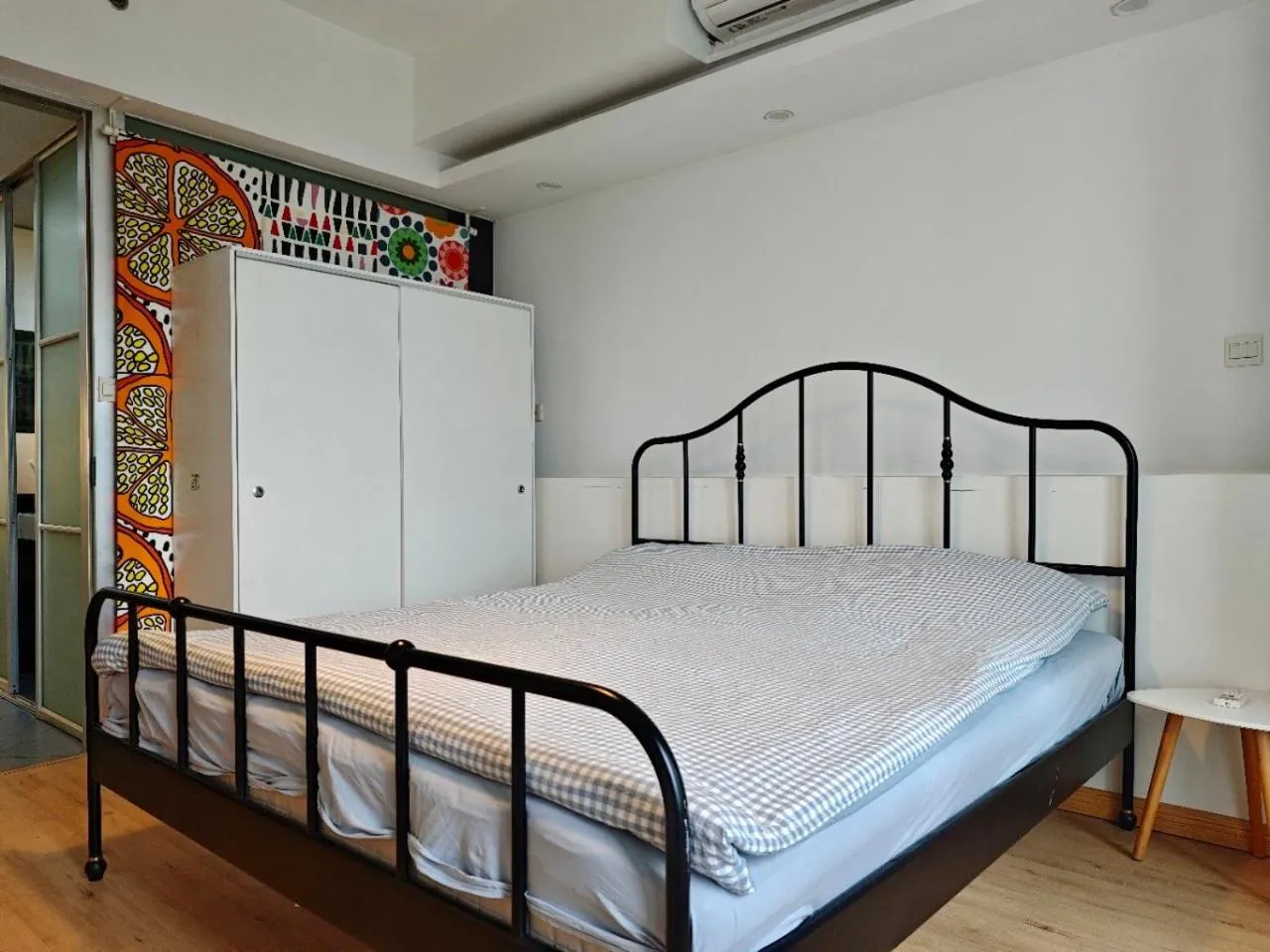 Bed in iNestin Shanghai Apt Jinzang Road