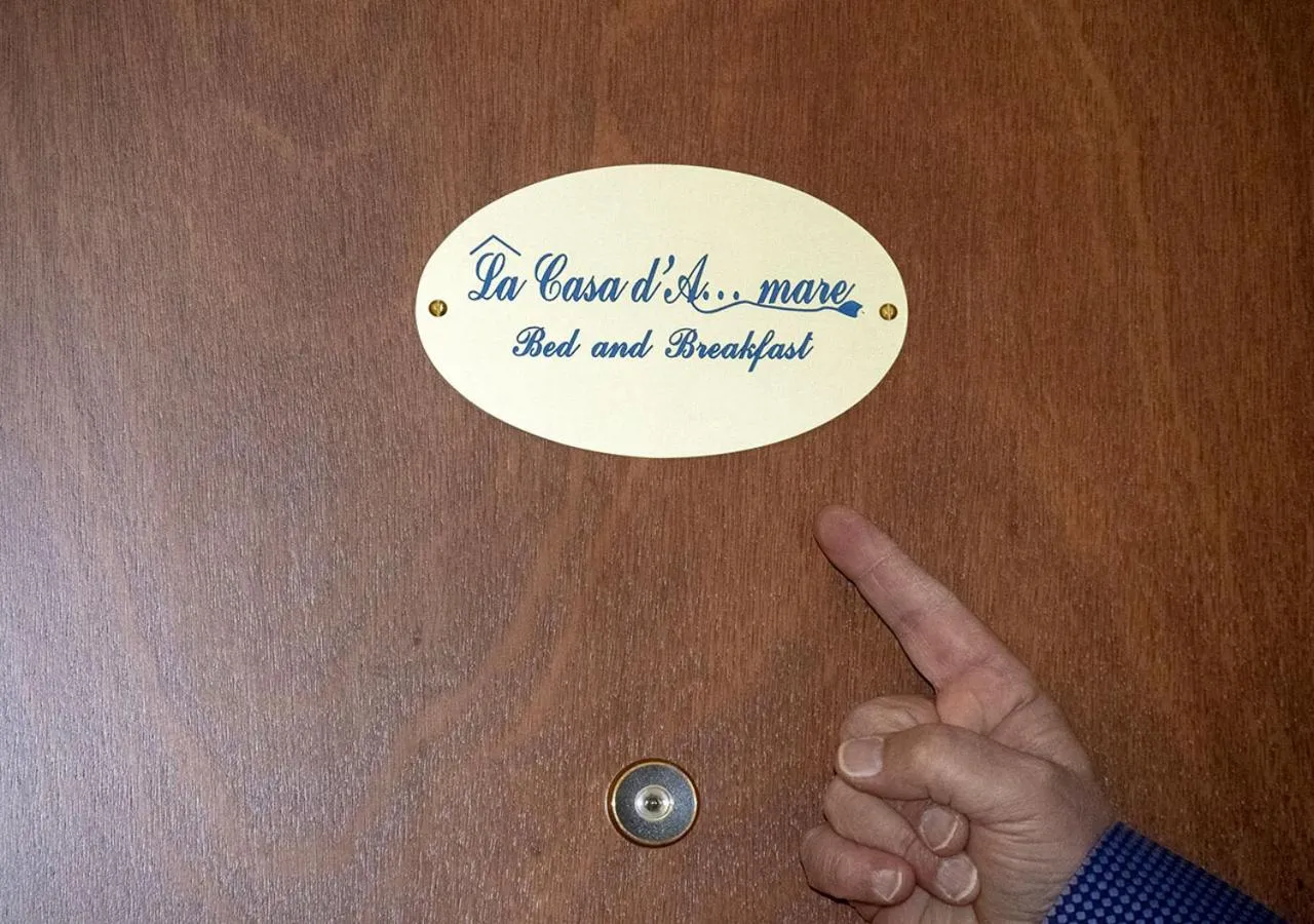 Facade/entrance in B&B La casa D'amare