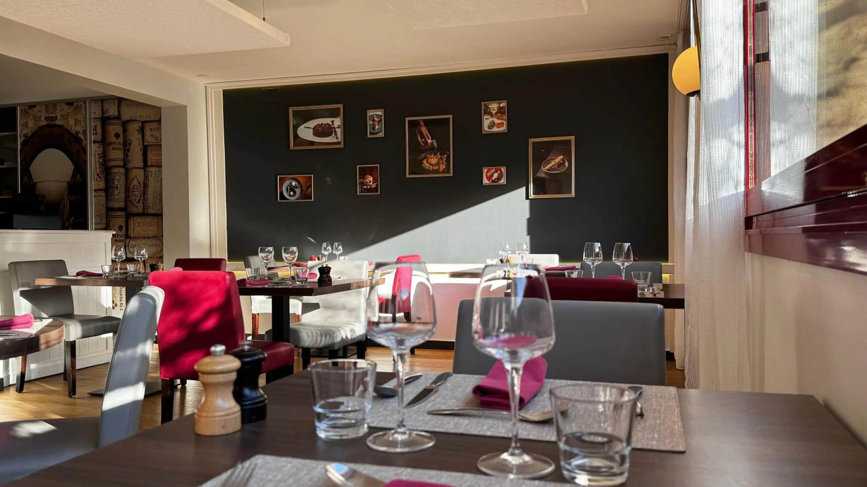 Restaurant/places to eat in La Terrasse Fleurie, Logis, Hôtel et Restaurant