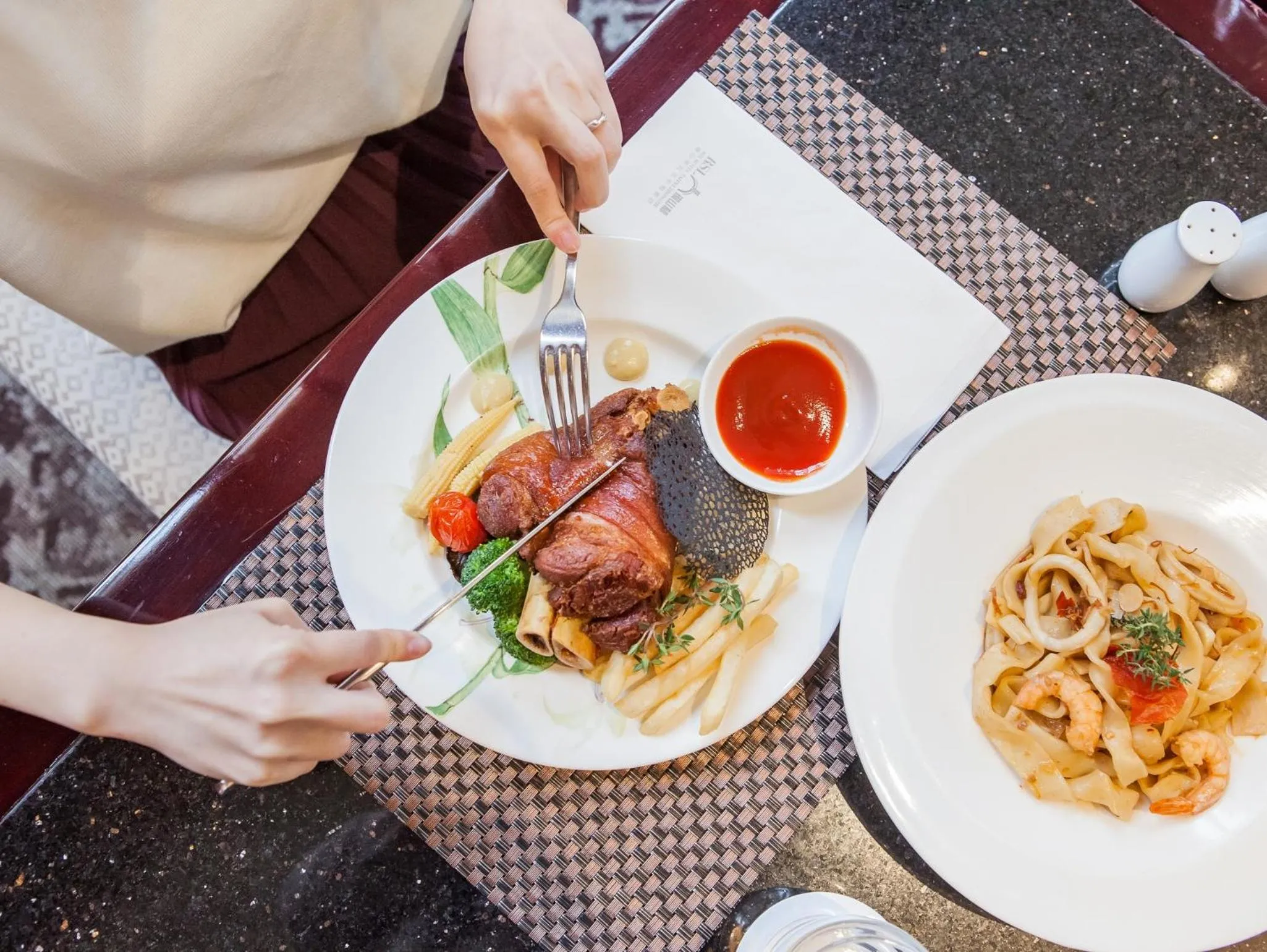 Restaurant/places to eat in RSL Hotel Taipei Zhonghe