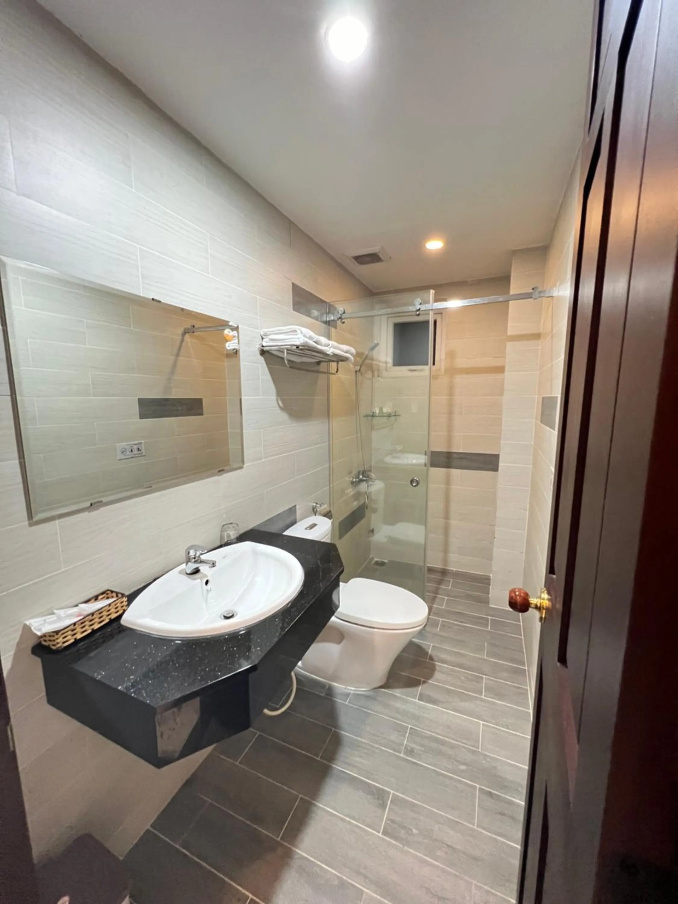 Shower in Thanh Thanh Hotel