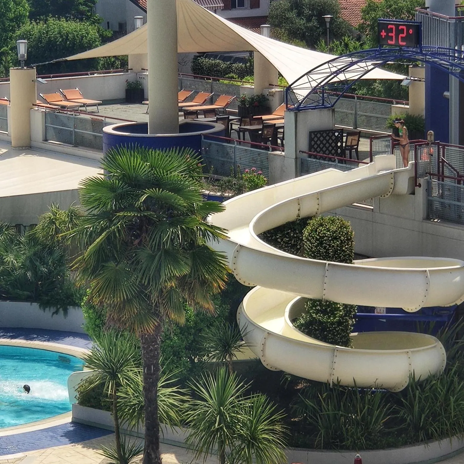 Property building in Villaggio Planetarium Resort